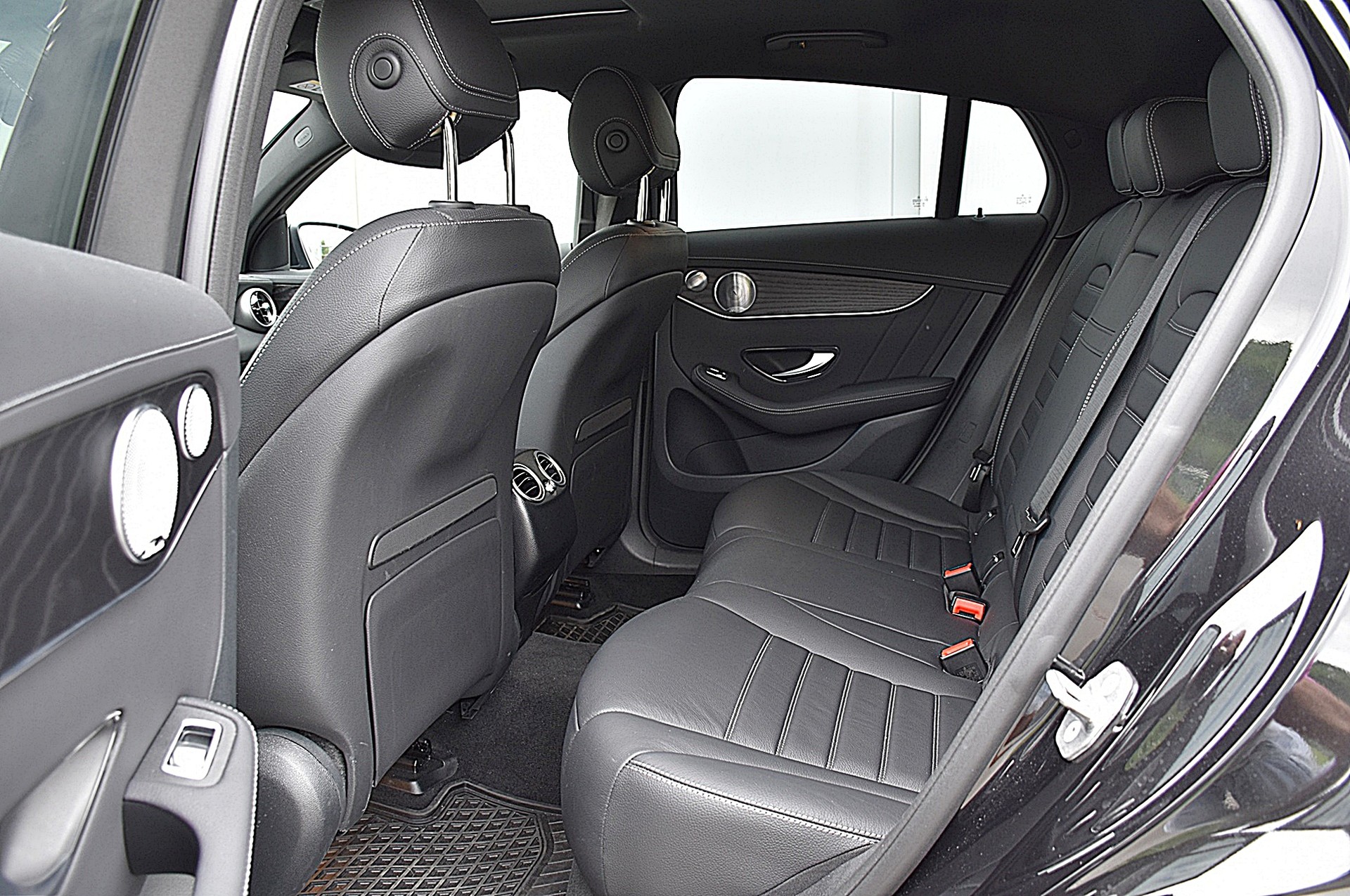 MERCEDES-BENZ GLC Coupé 400d AMG Line 4M-image-14