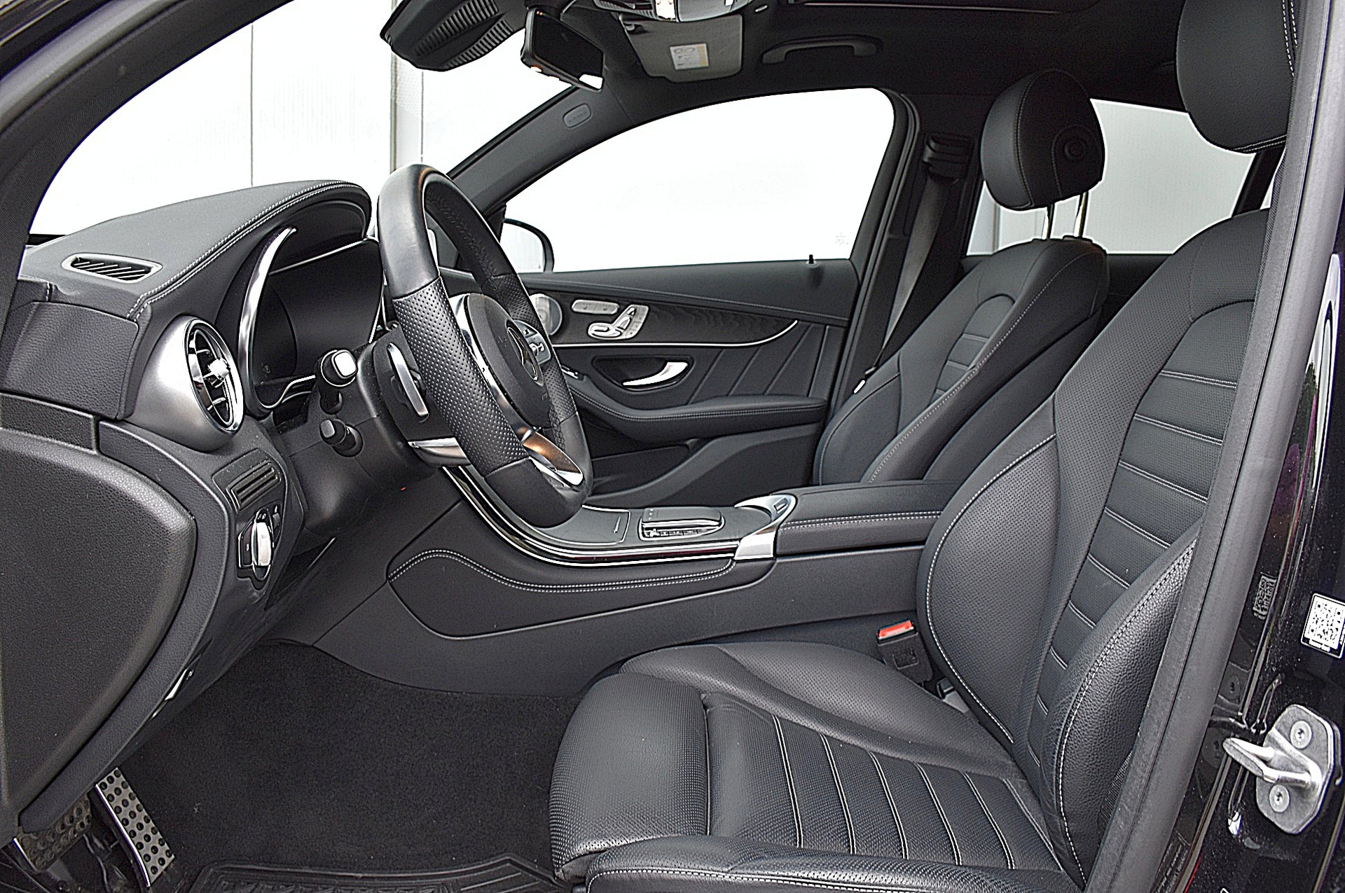 MERCEDES-BENZ GLC Coupé 400d AMG Line 4M-image-6