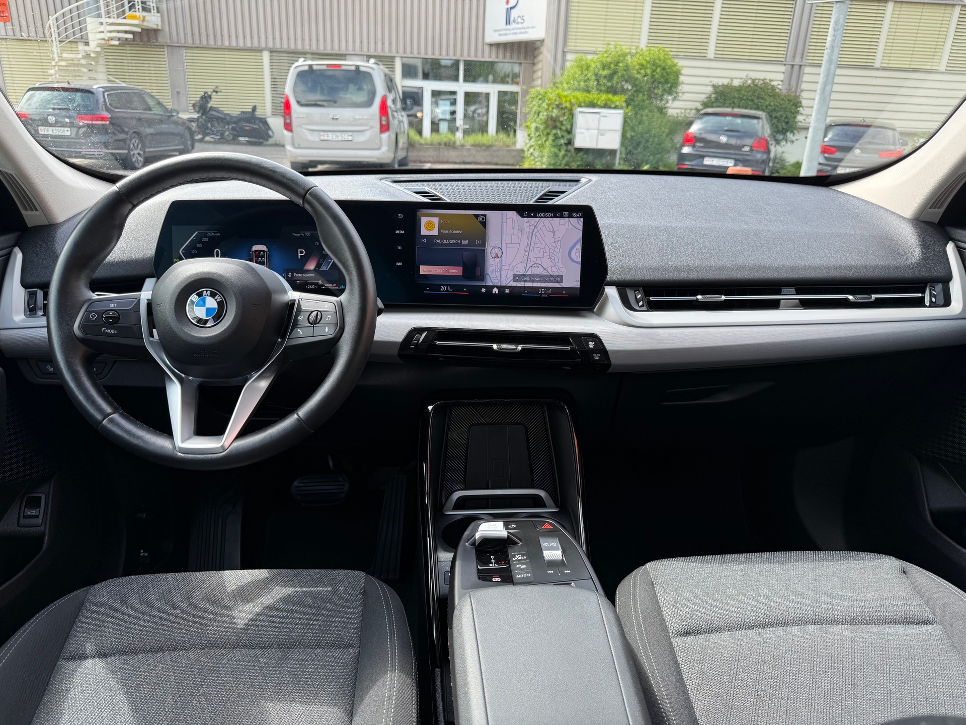 BMW X1 sDrive 18d-image-8