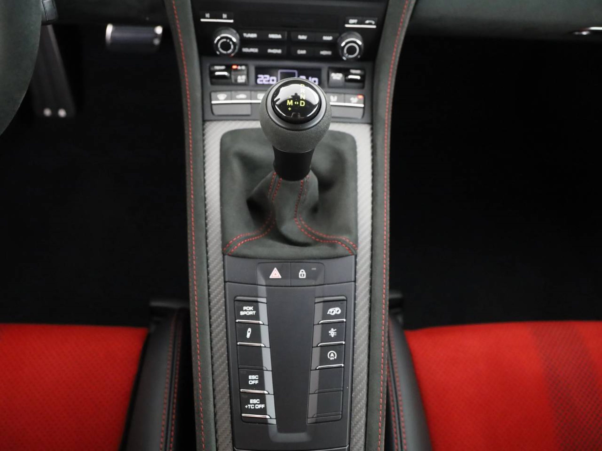 PORSCHE 718 Spyder RS-image-16