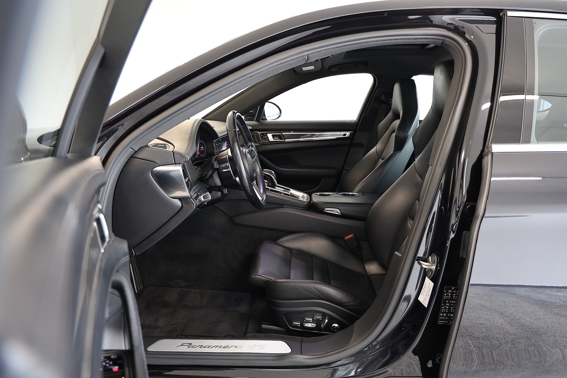 PORSCHE Panamera 4S PDK *Porsche Approved Garantie*-image-7