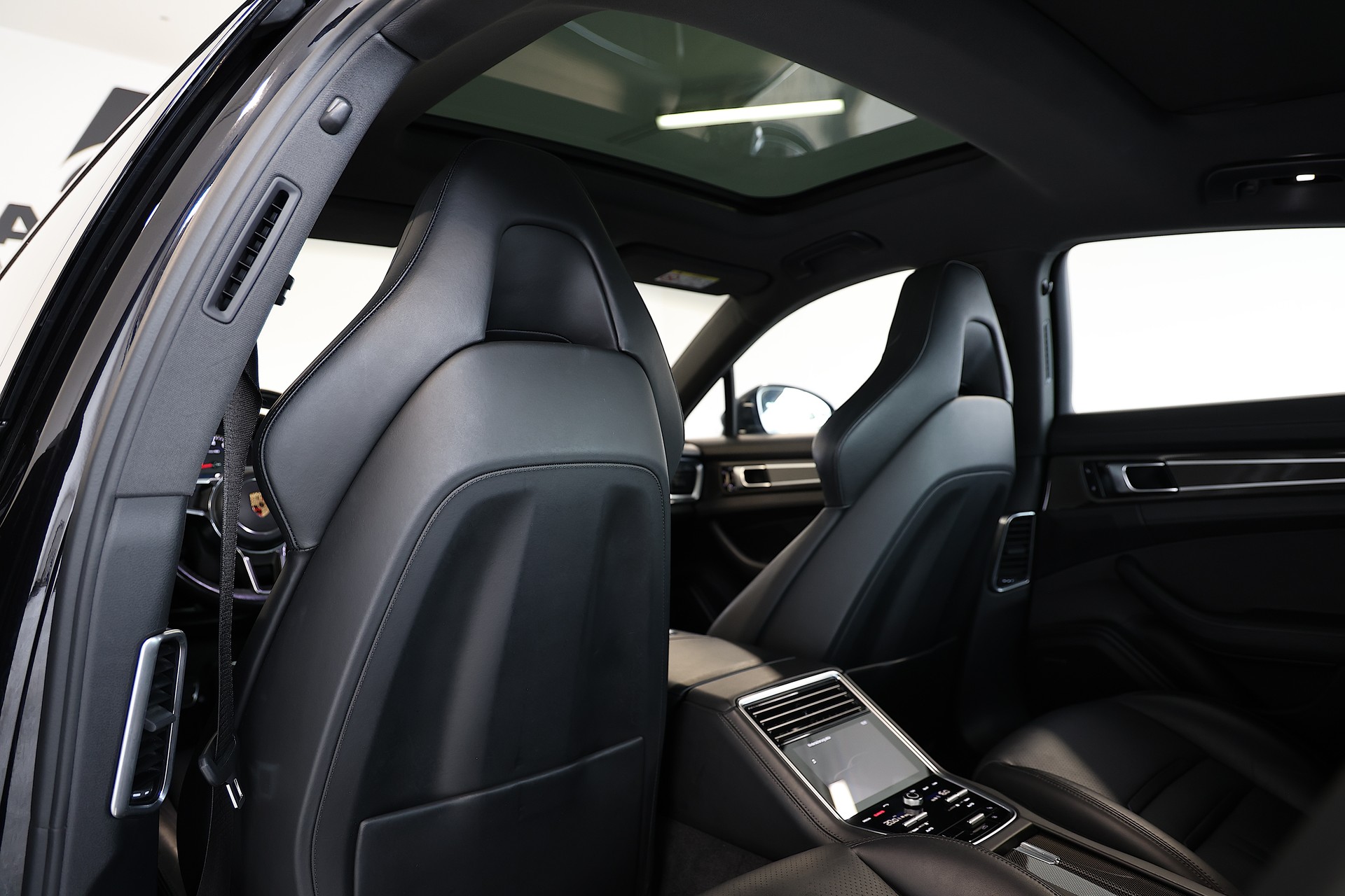 PORSCHE Panamera 4S PDK *Porsche Approved Garantie*-image-17