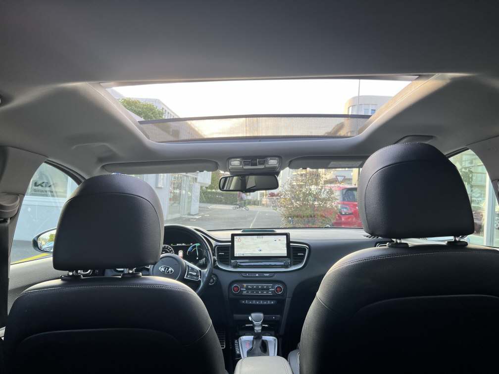 KIA Ceed SW 1.6 GDi Plug-in Hybrid Style-image-11