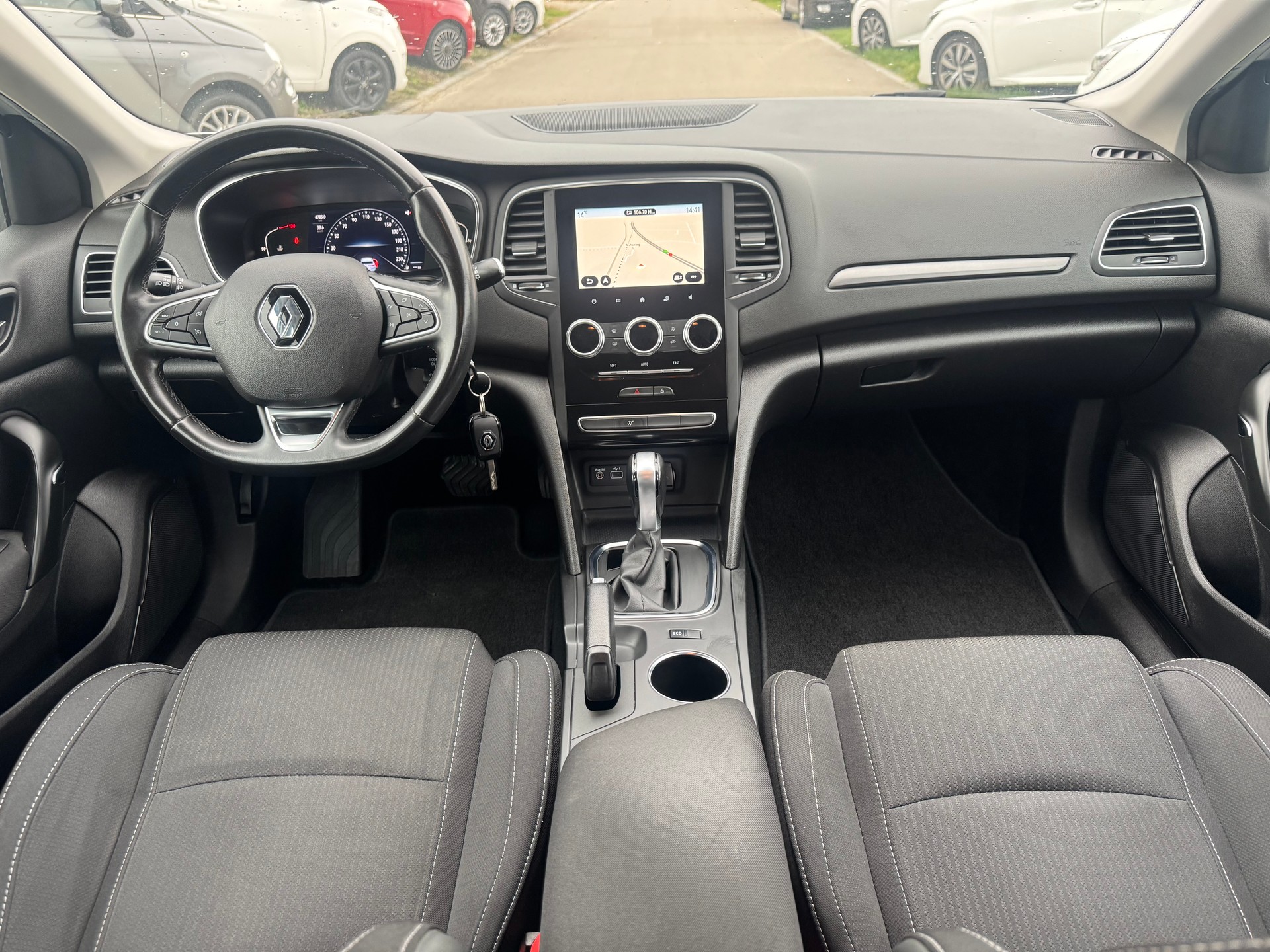 RENAULT Mégane Grandtour 1.5 dCi Business EDC-image-9