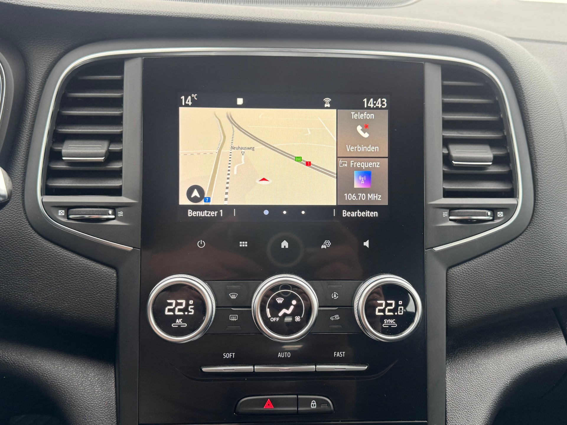 RENAULT Mégane Grandtour 1.5 dCi Business EDC-image-13