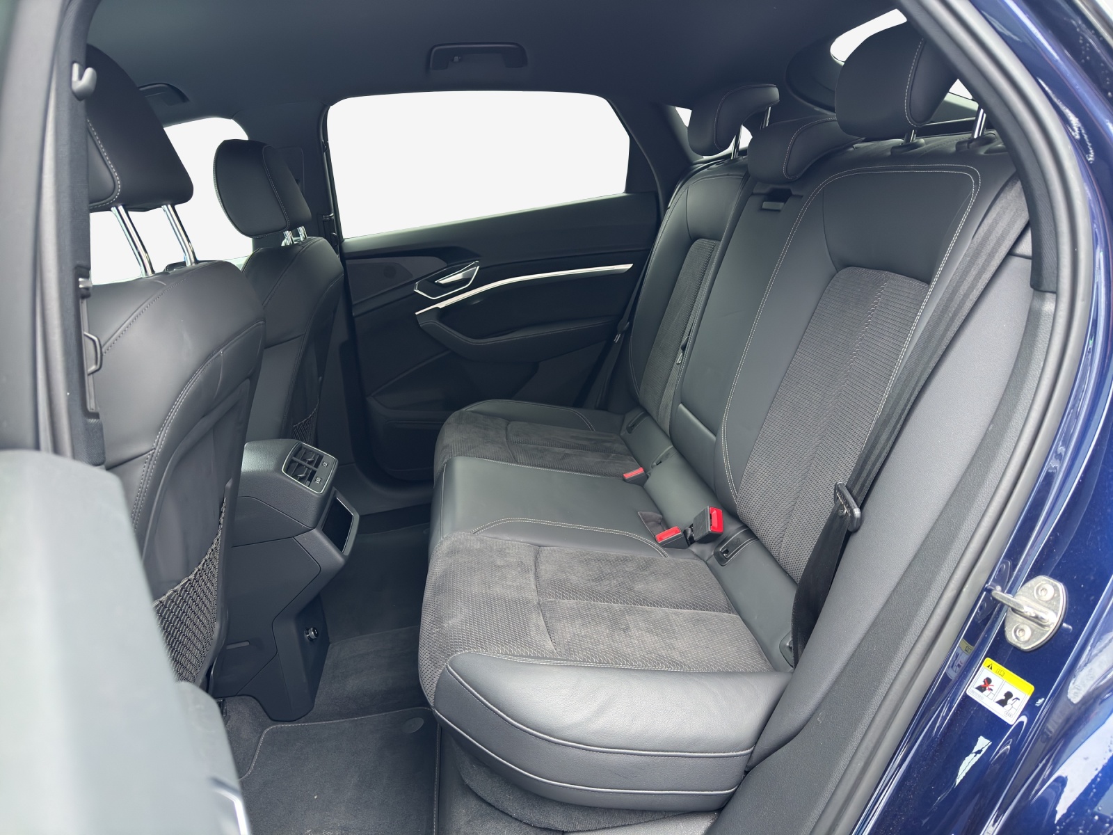 AUDI e-tron 50 Sportback S Line Attraction quattro-image-11