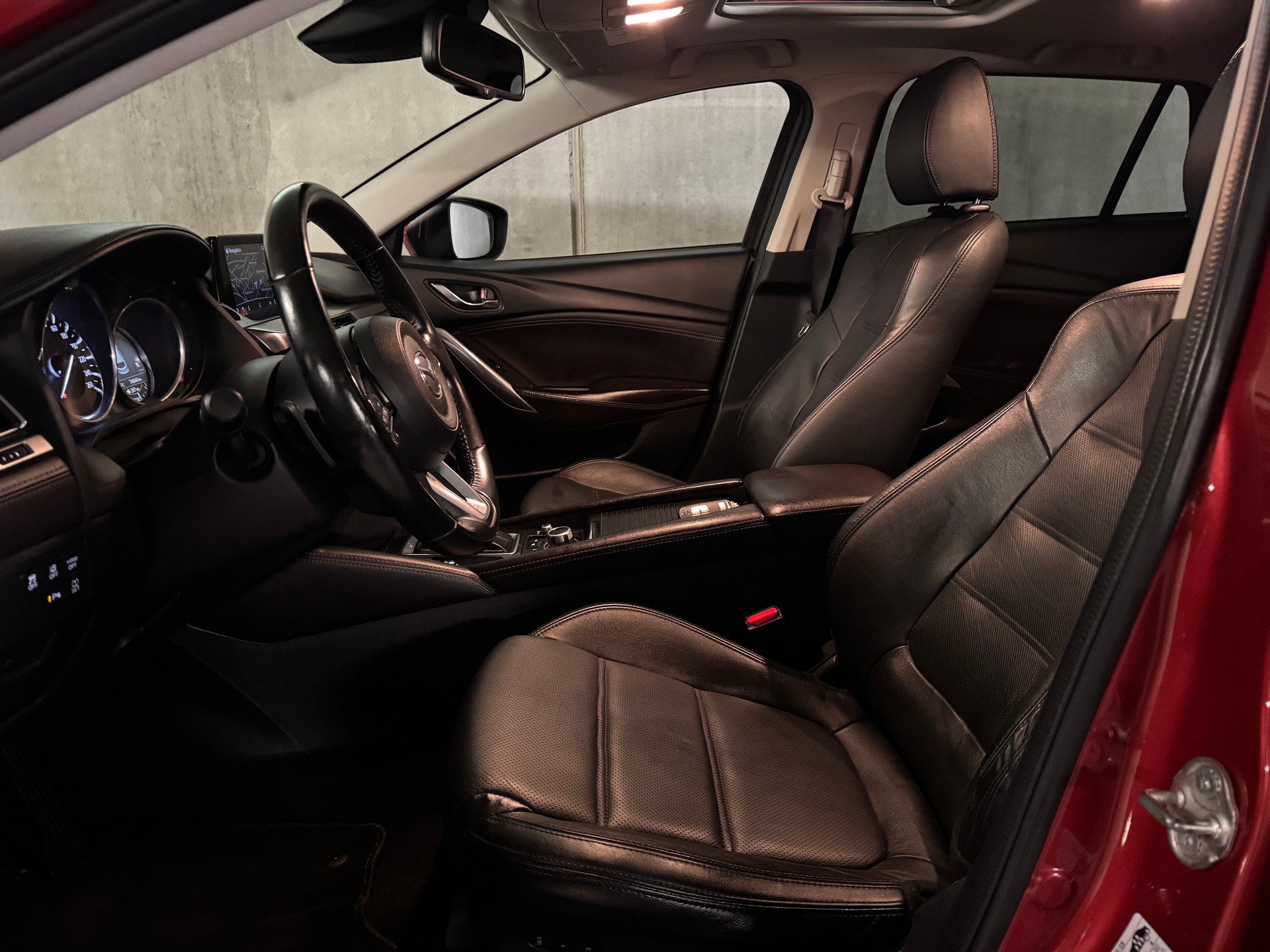 MAZDA 6 Sportwagon SKYACTIV-D 175 Revolution Automat AWD-image-24