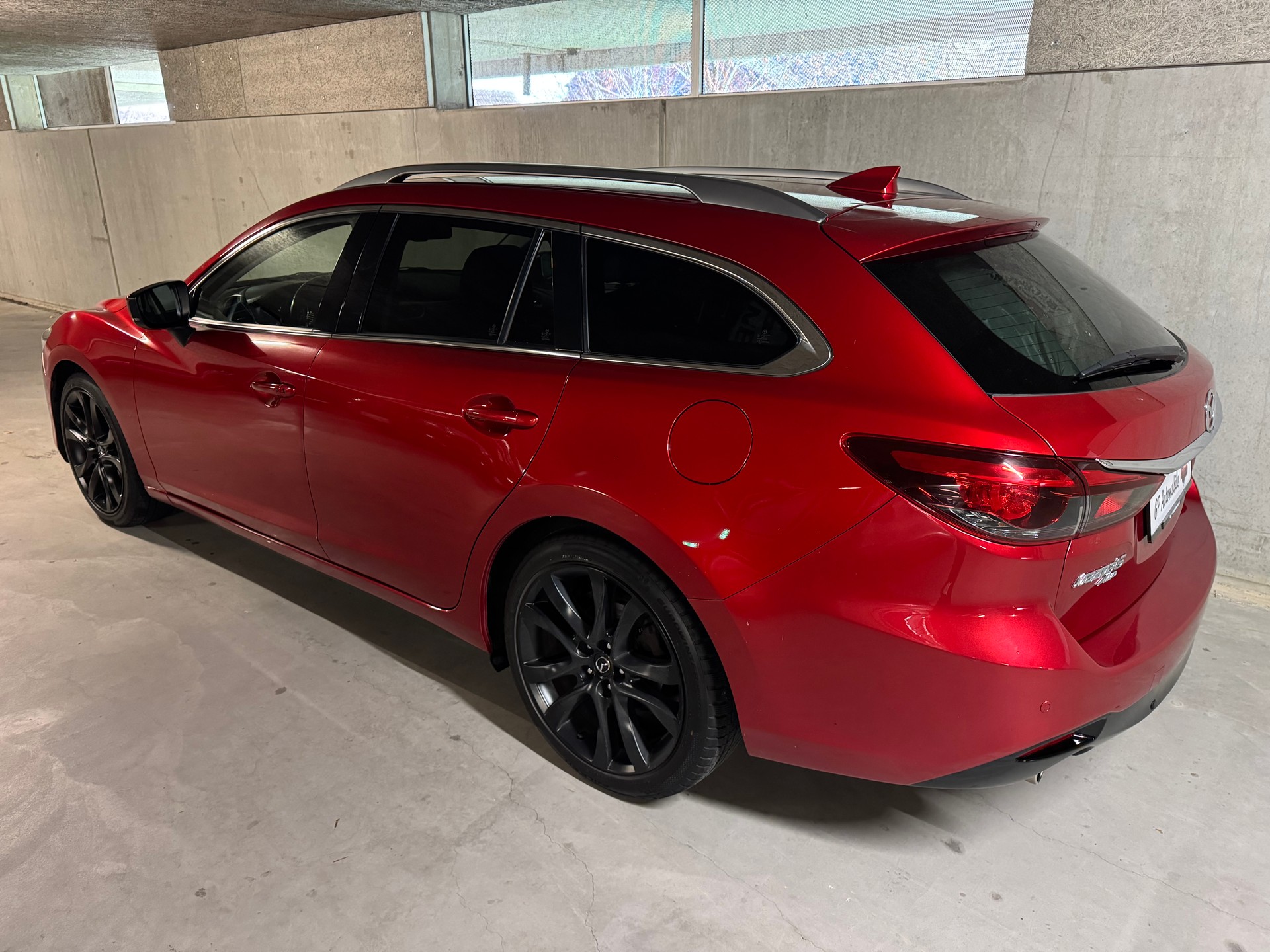 MAZDA 6 Sportwagon SKYACTIV-D 175 Revolution Automat AWD-image-2