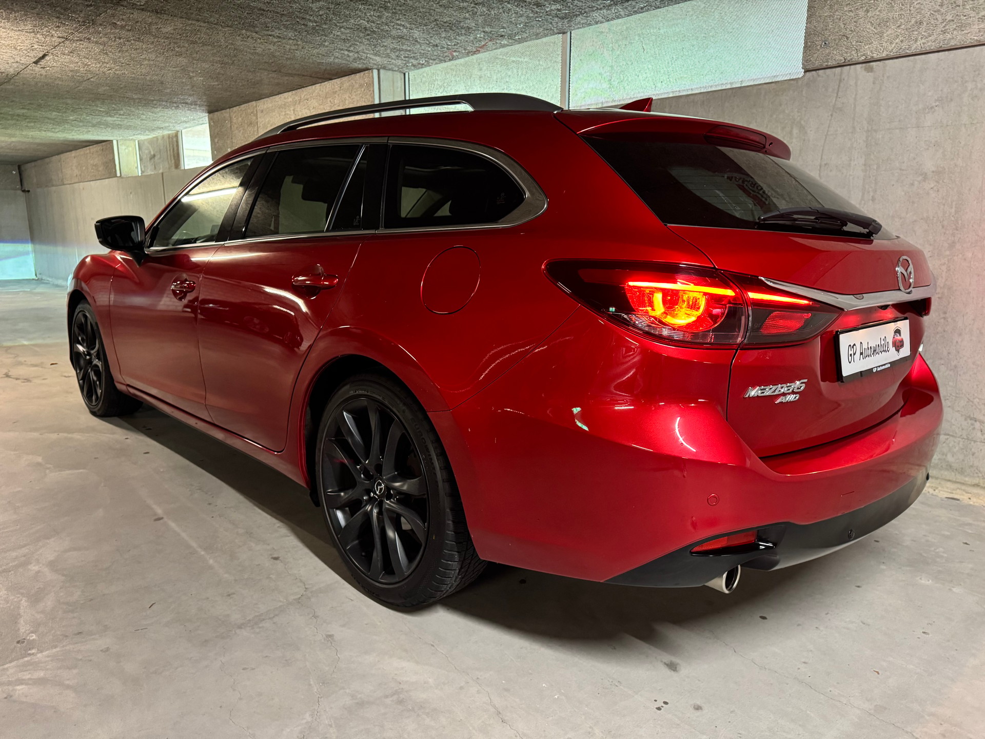 MAZDA 6 Sportwagon SKYACTIV-D 175 Revolution Automat AWD-image-17