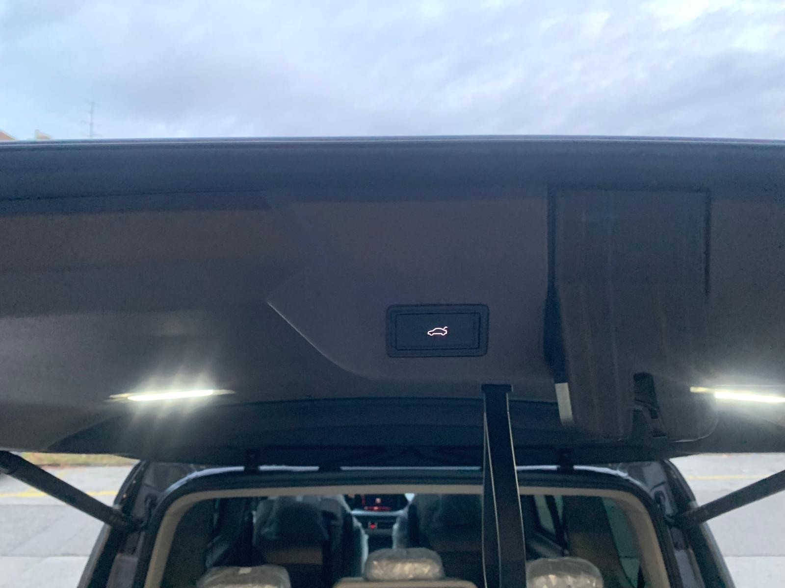VW Multivan 1.5 eHybrid Life Edition 4Motion DSG-image-6