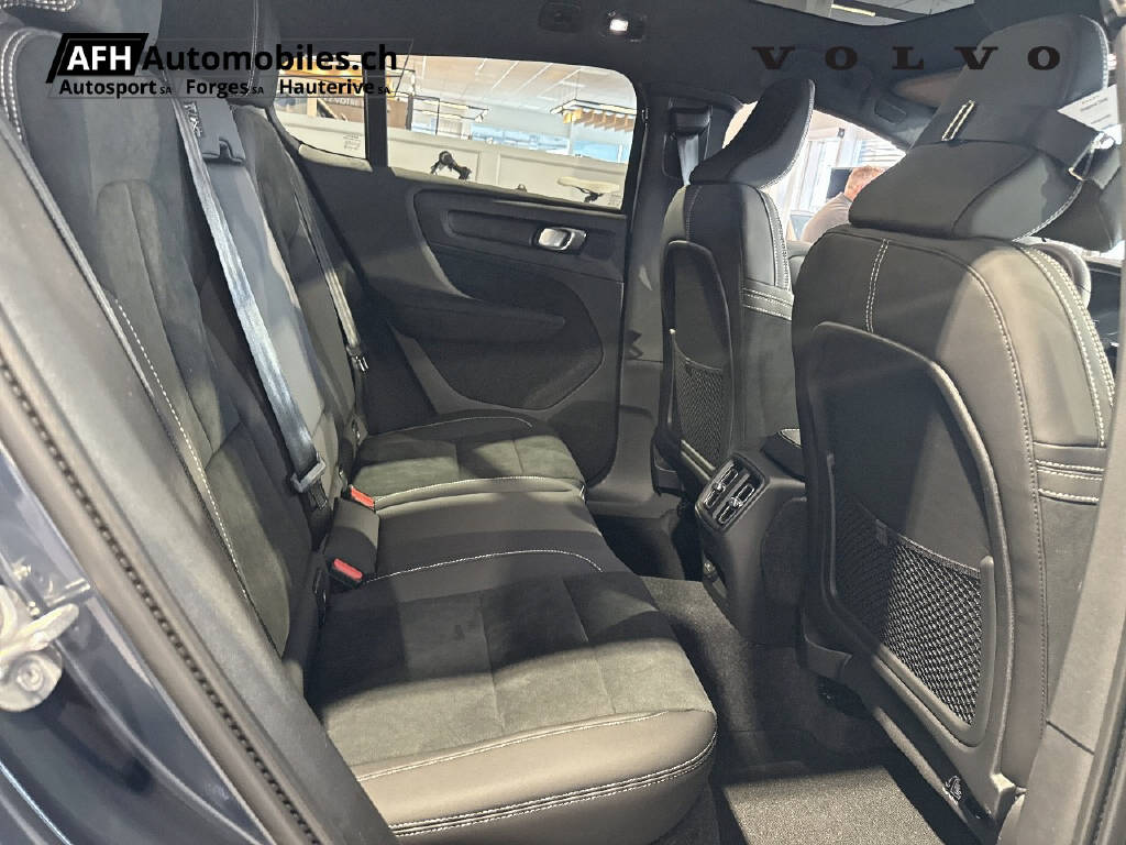 VOLVO EC40 Twin Performance Black Ed-image-15