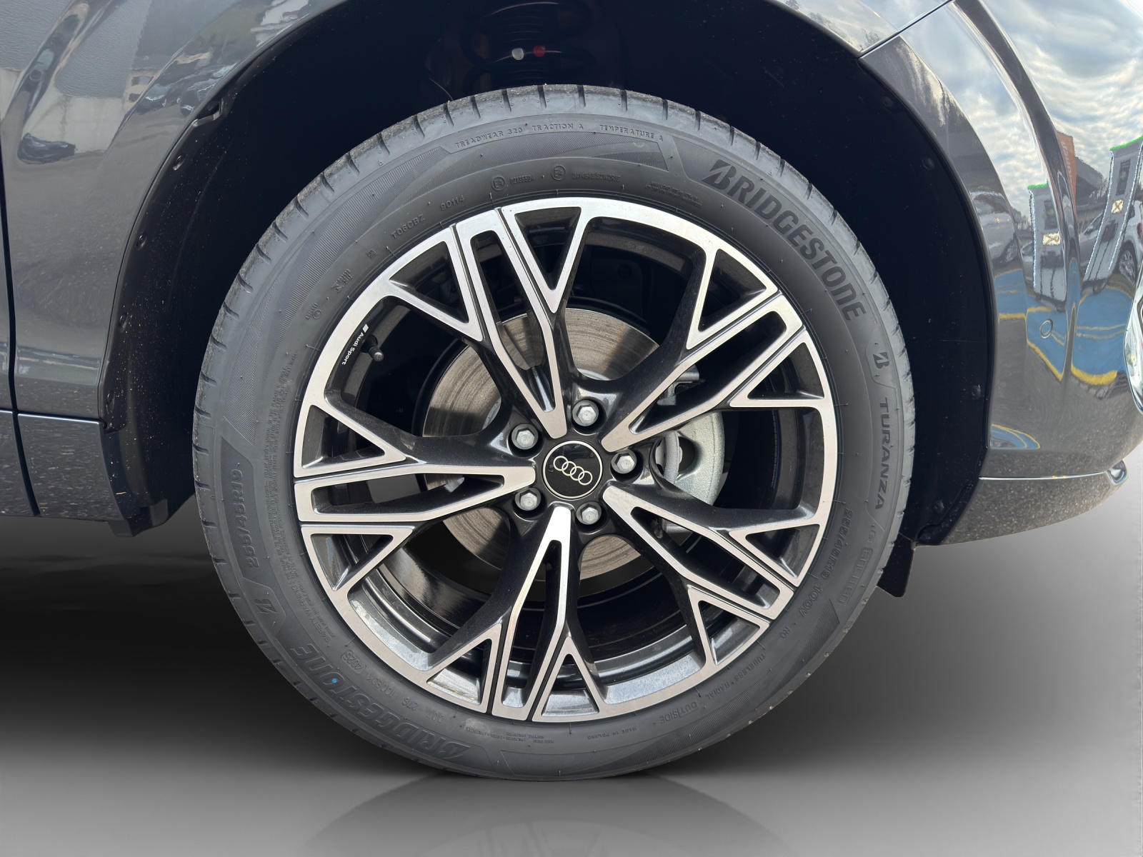 AUDI Q3 SUV 110 kW TFSI S tronic-image-13