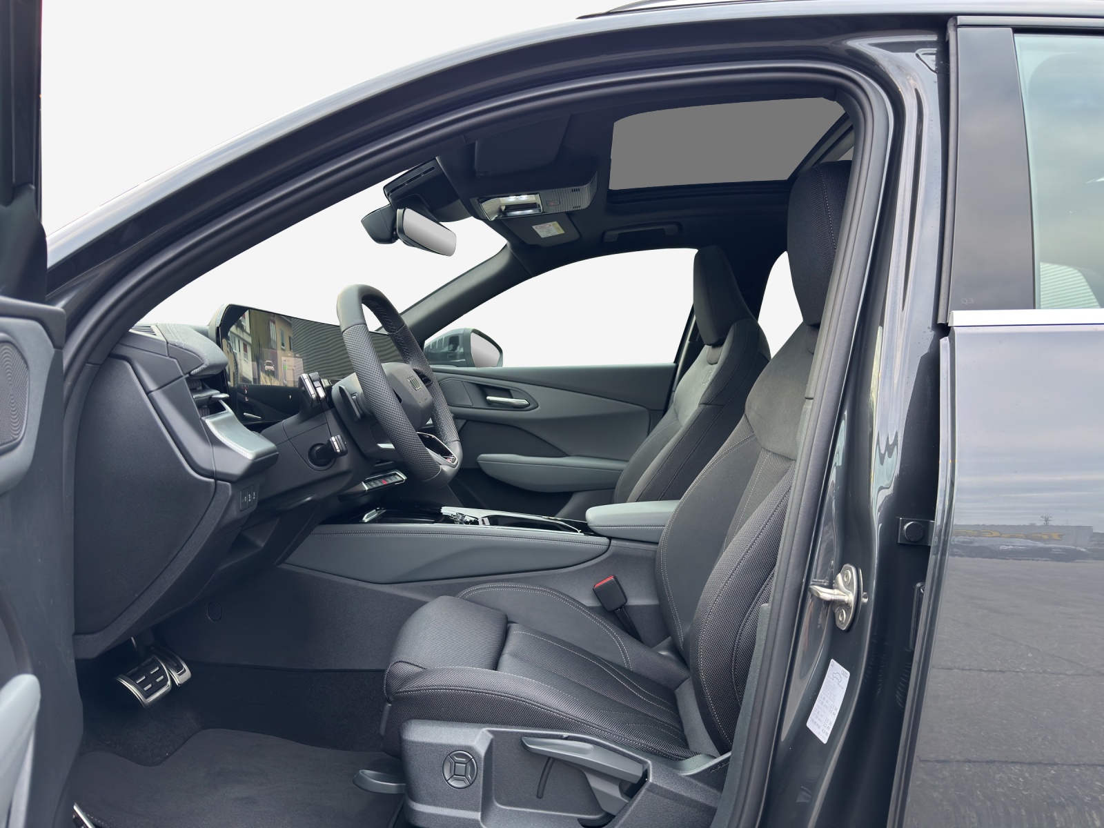 AUDI Q3 SUV 110 kW TFSI S tronic-image-7