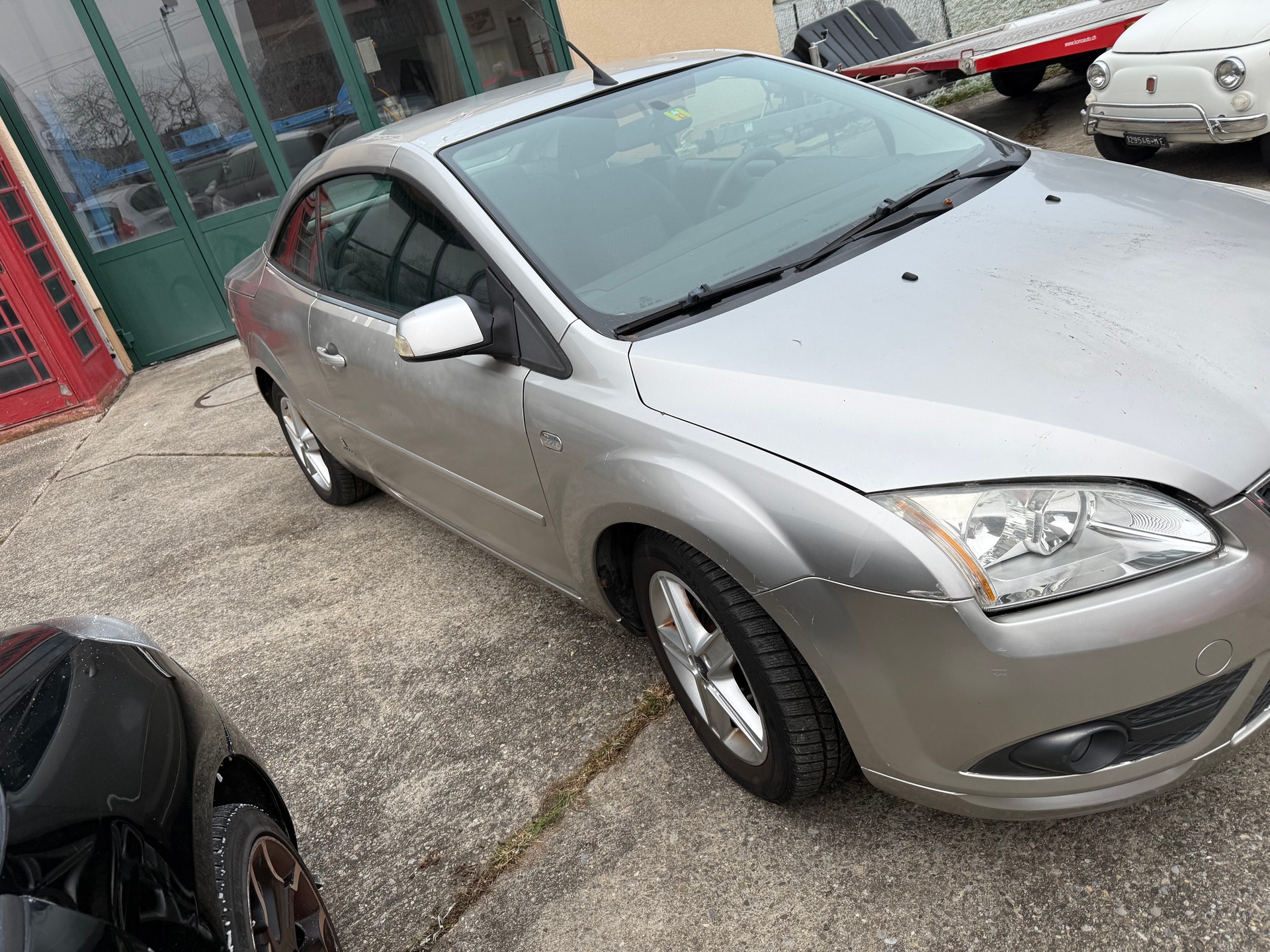 FORD Focus CC 1.6i Ambiente-image-1