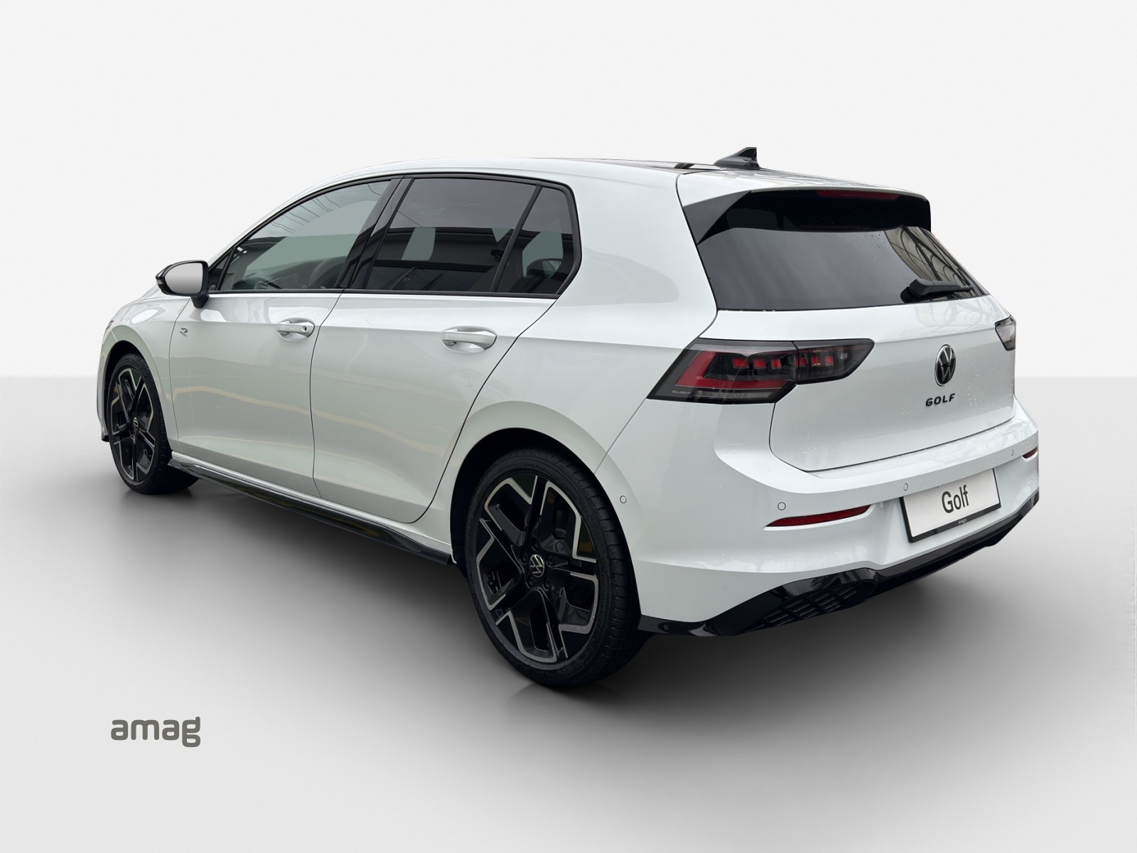 VW Golf 1.5 e TSI mHEV R-Line DSG-image-15