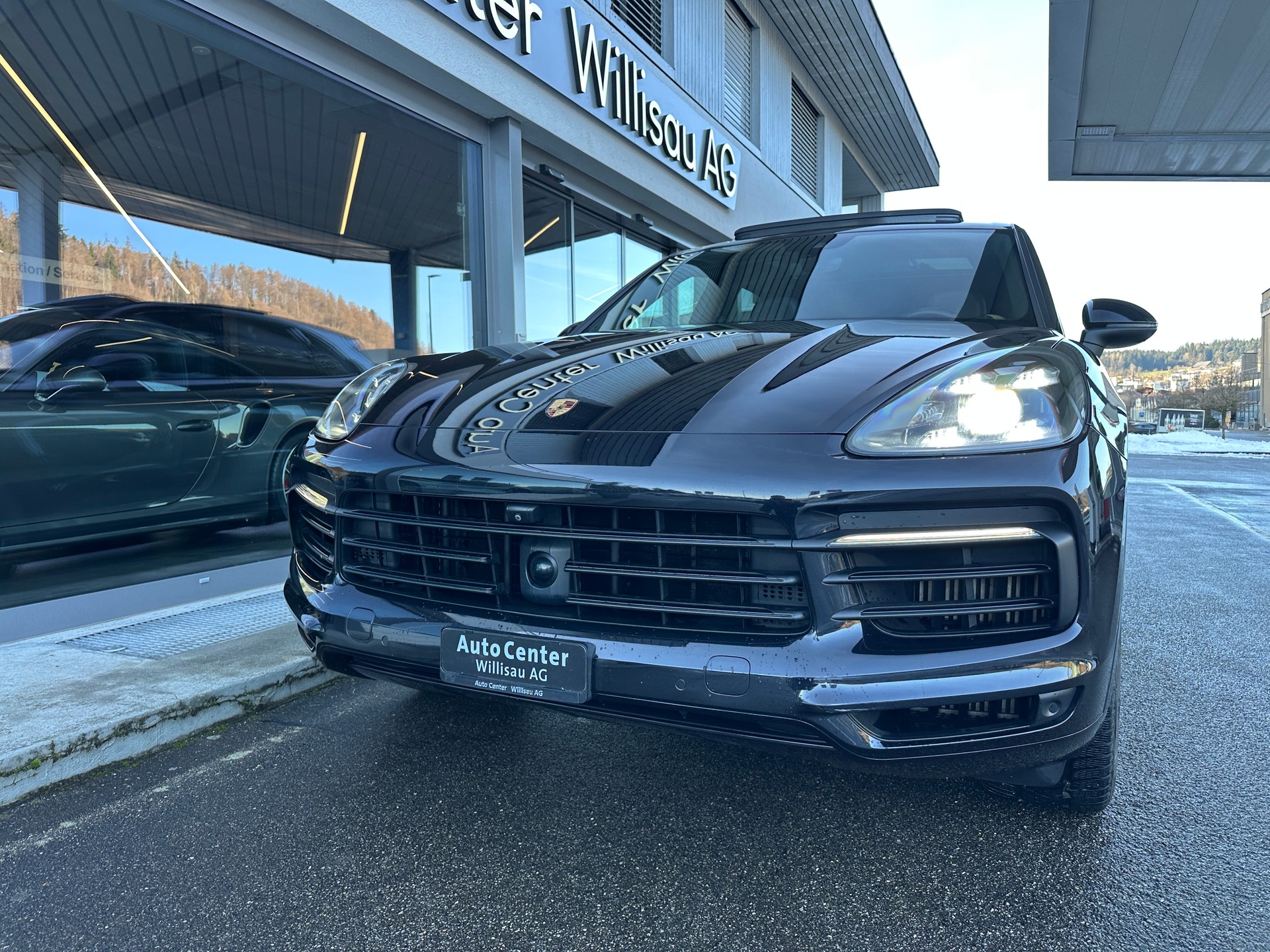 PORSCHE Cayenne S-image-2