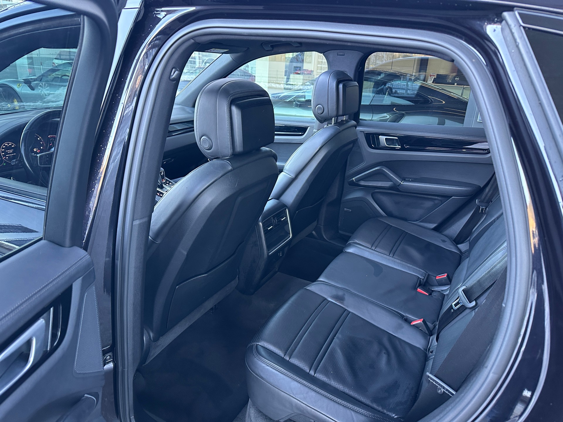 PORSCHE Cayenne S-image-13