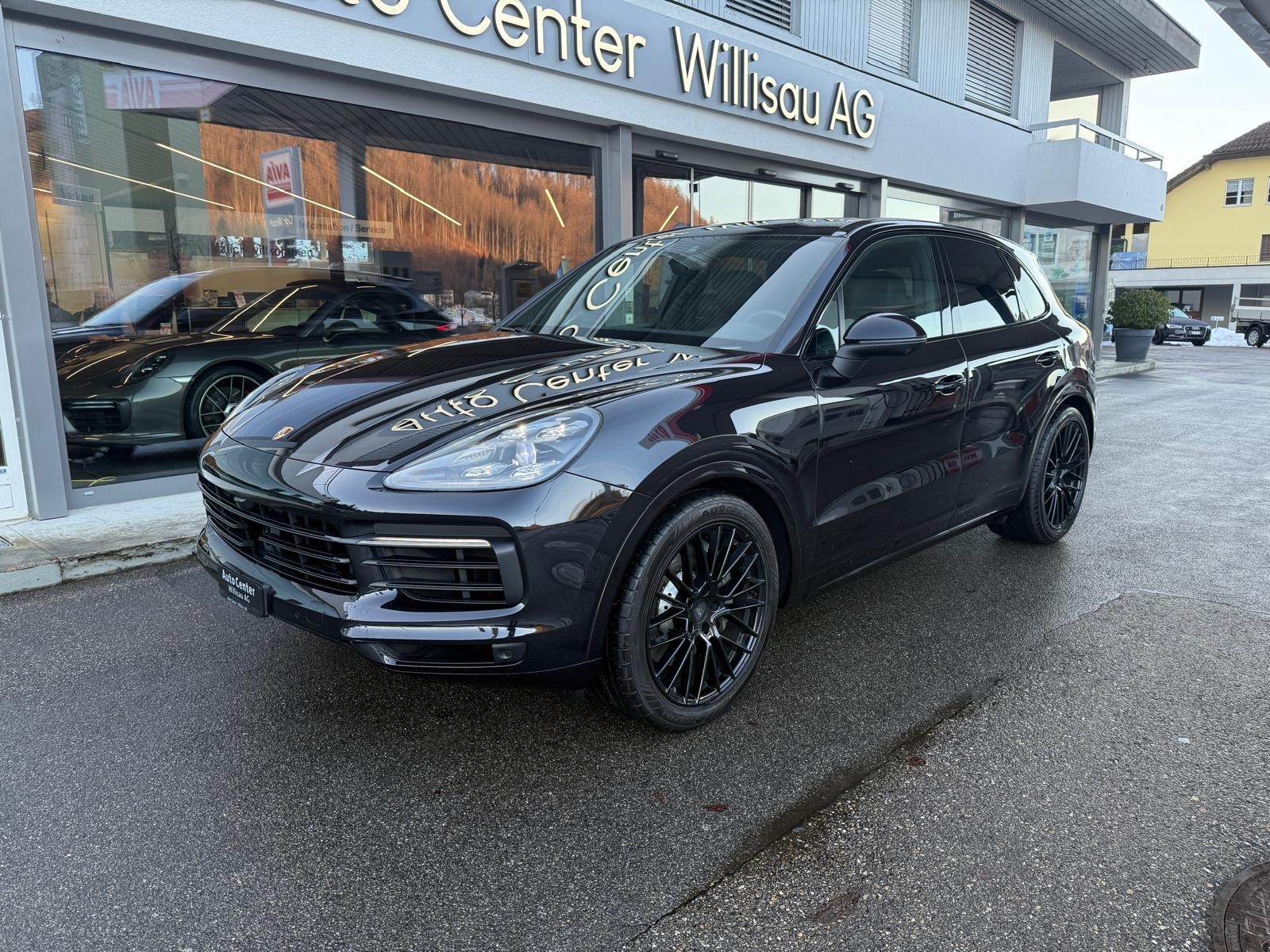PORSCHE Cayenne S-image-24
