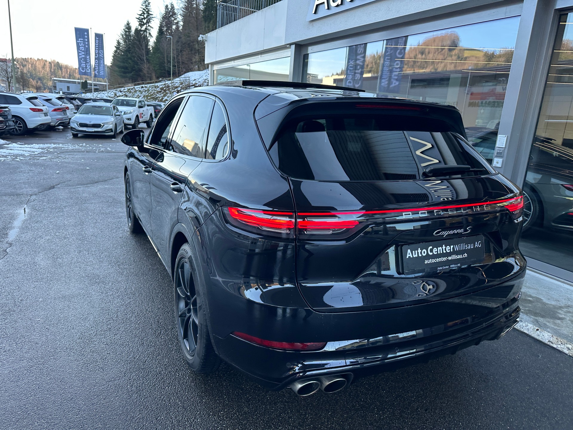 PORSCHE Cayenne S-image-6