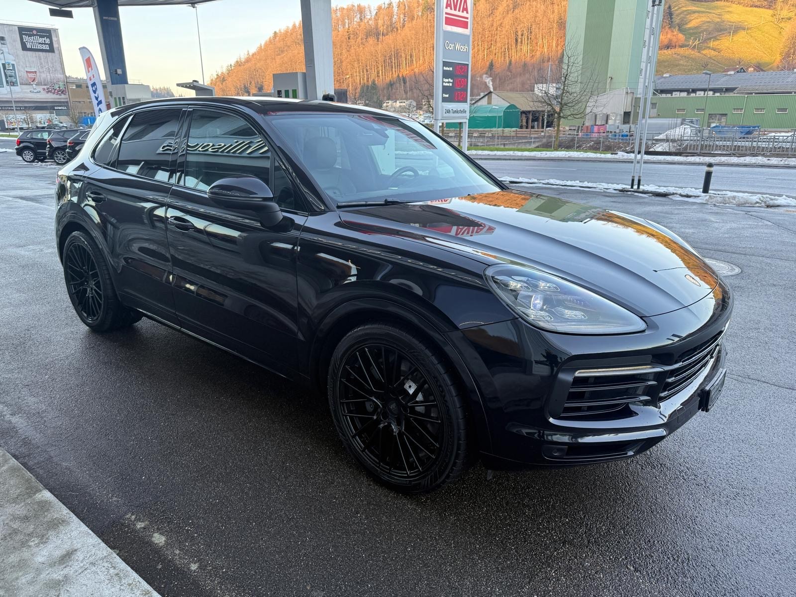 PORSCHE Cayenne S-image-23