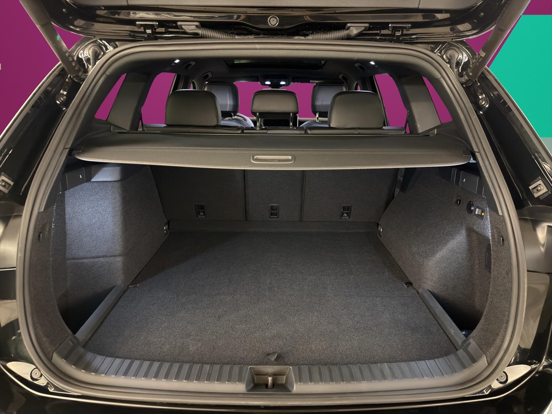 VW Tayron 1.5 TSI PHEV R-Line United DSG CH-Fahrzeug-image-9