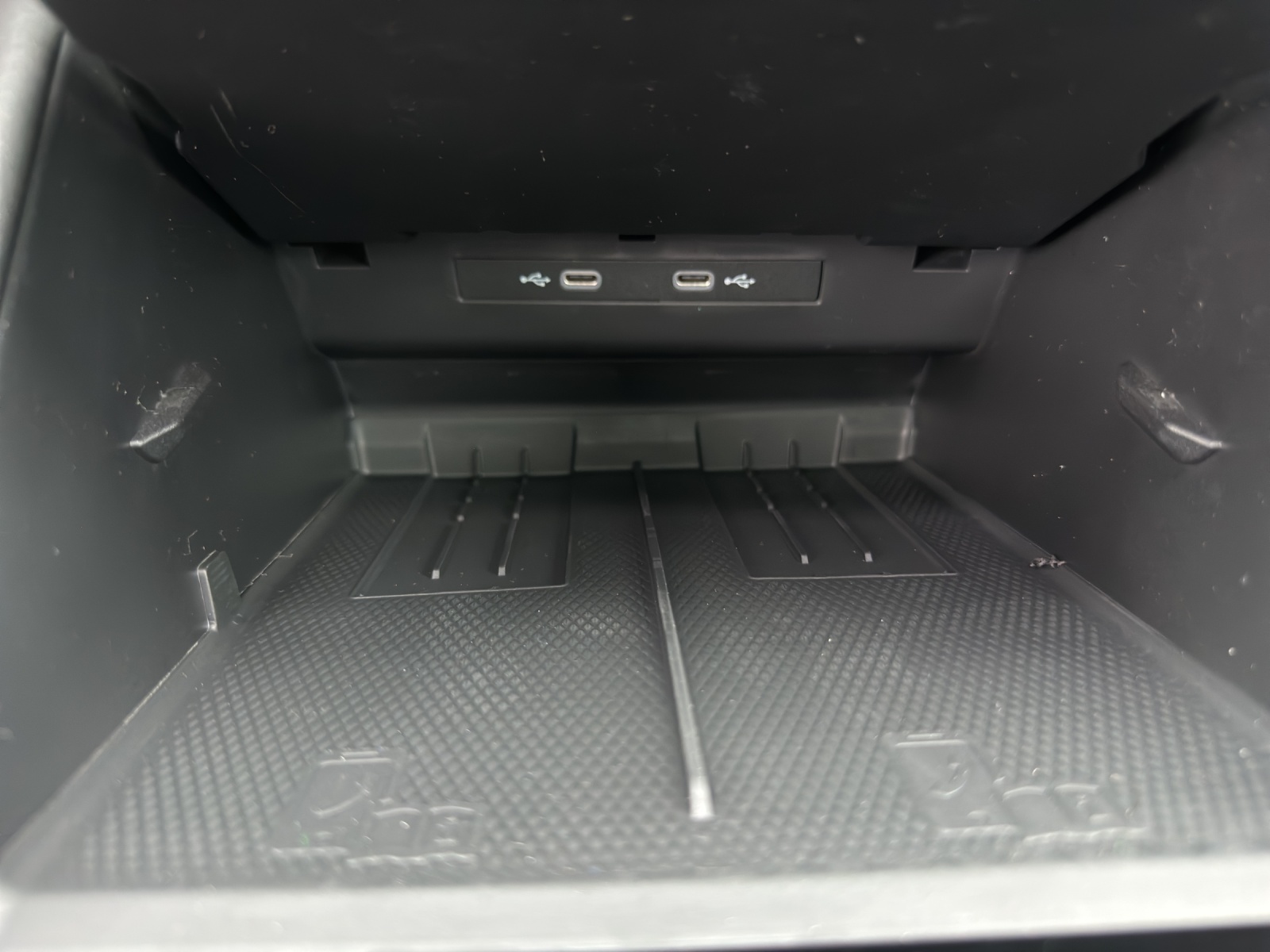VW Tiguan 2.0 TSI DSG R-Line 4Motion-image-15