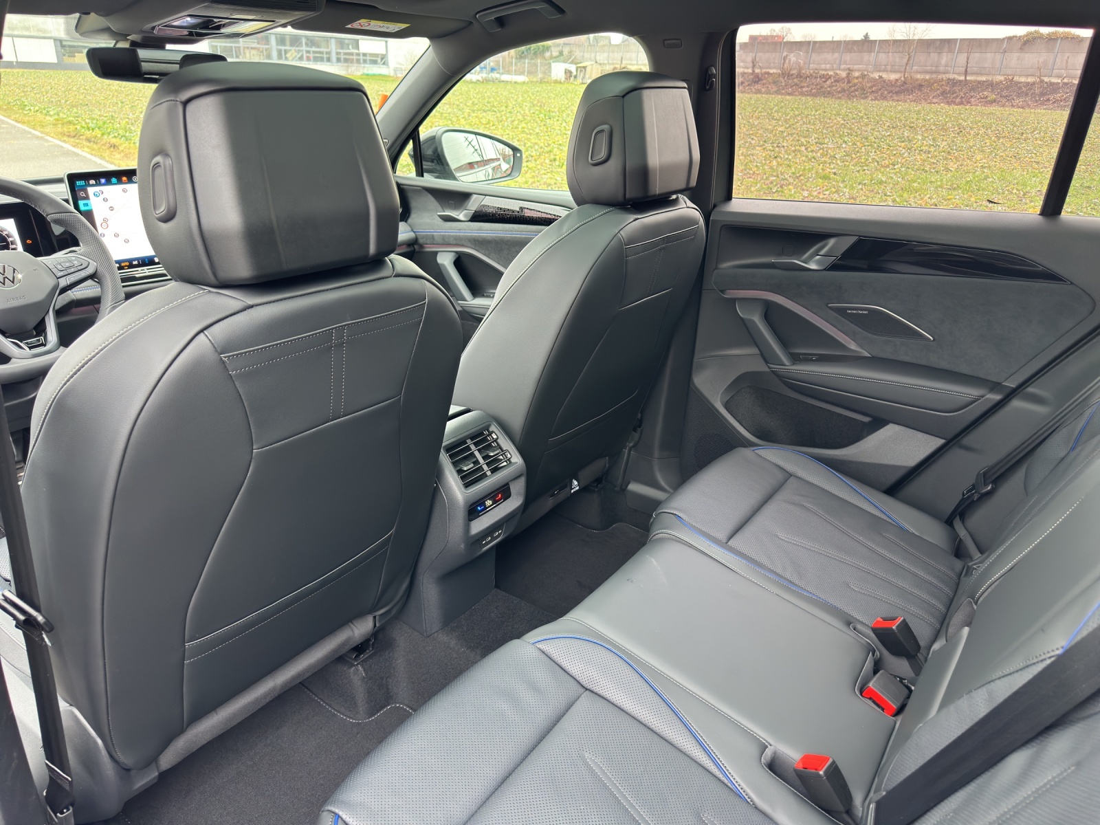 VW Tiguan 2.0 TSI DSG R-Line 4Motion-image-18