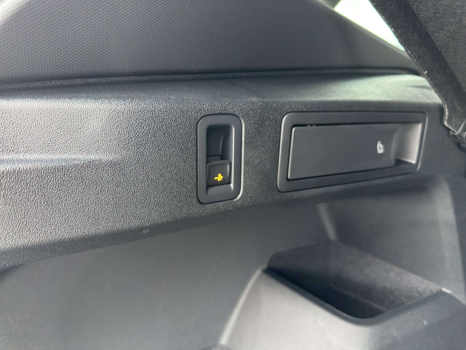 VW Tiguan 2.0 TSI DSG R-Line 4Motion-image-19