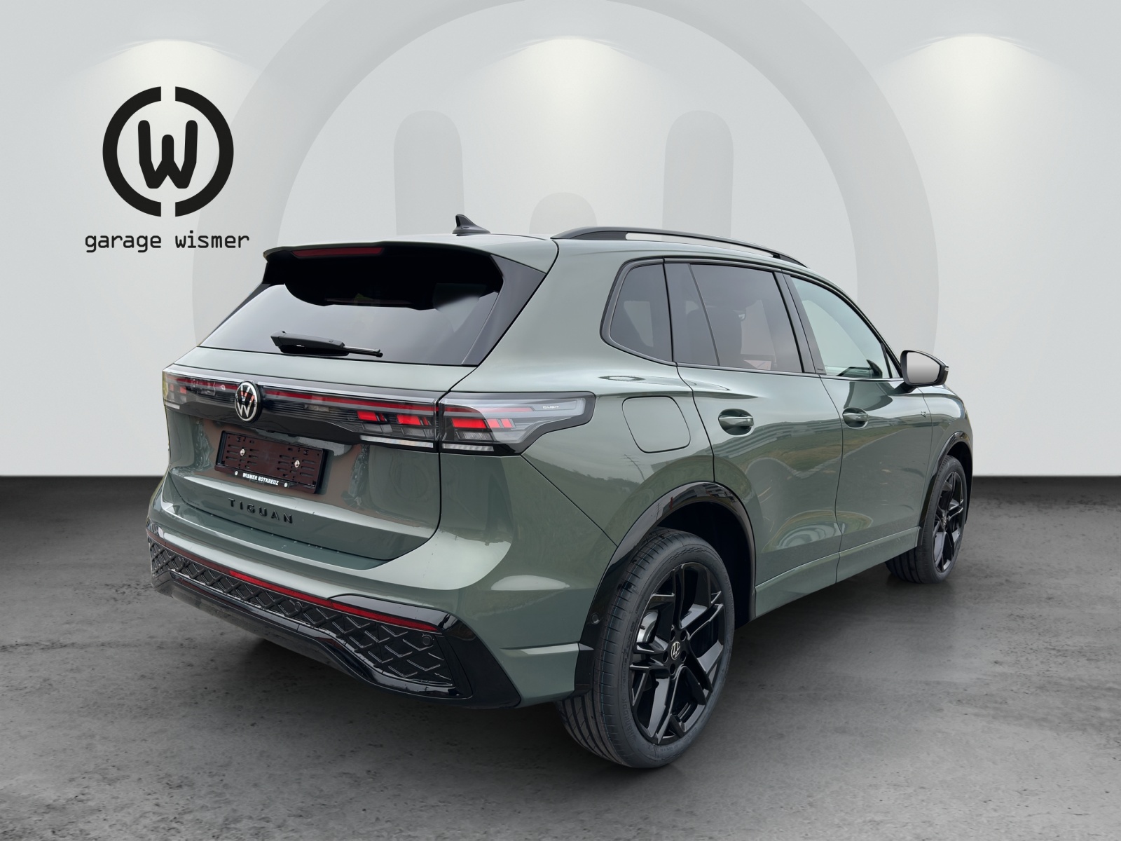 VW Tiguan 2.0 TSI DSG R-Line 4Motion-image-3