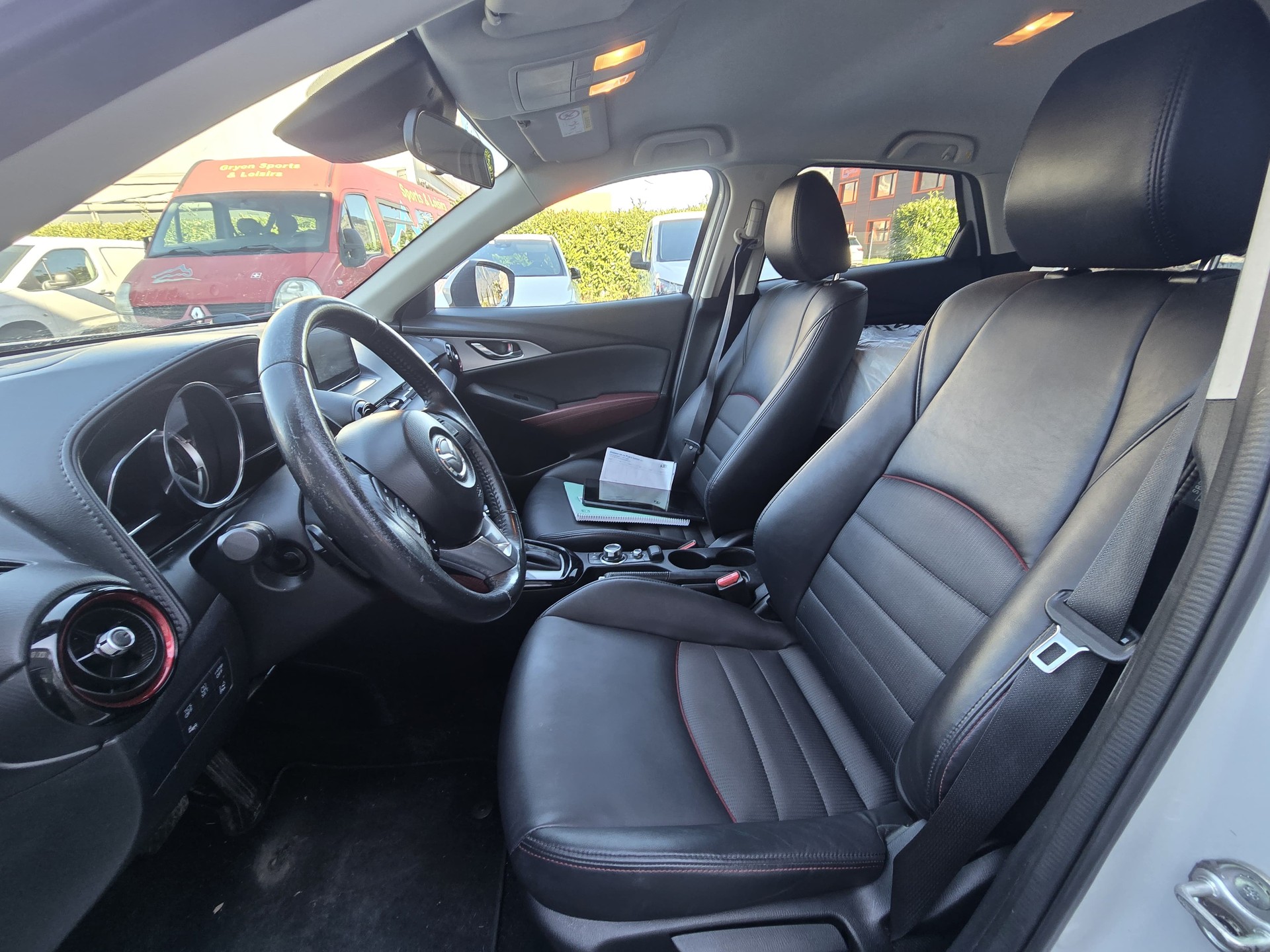 MAZDA CX-3 SKYACTIV-D 105 Revolution AWD Automat-image-7