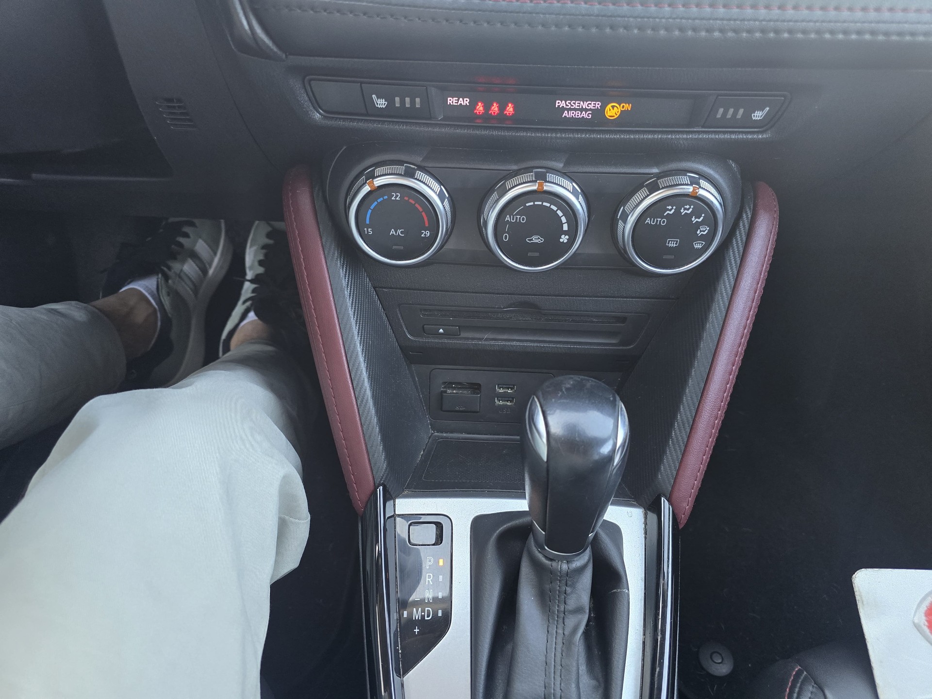 MAZDA CX-3 SKYACTIV-D 105 Revolution AWD Automat-image-11