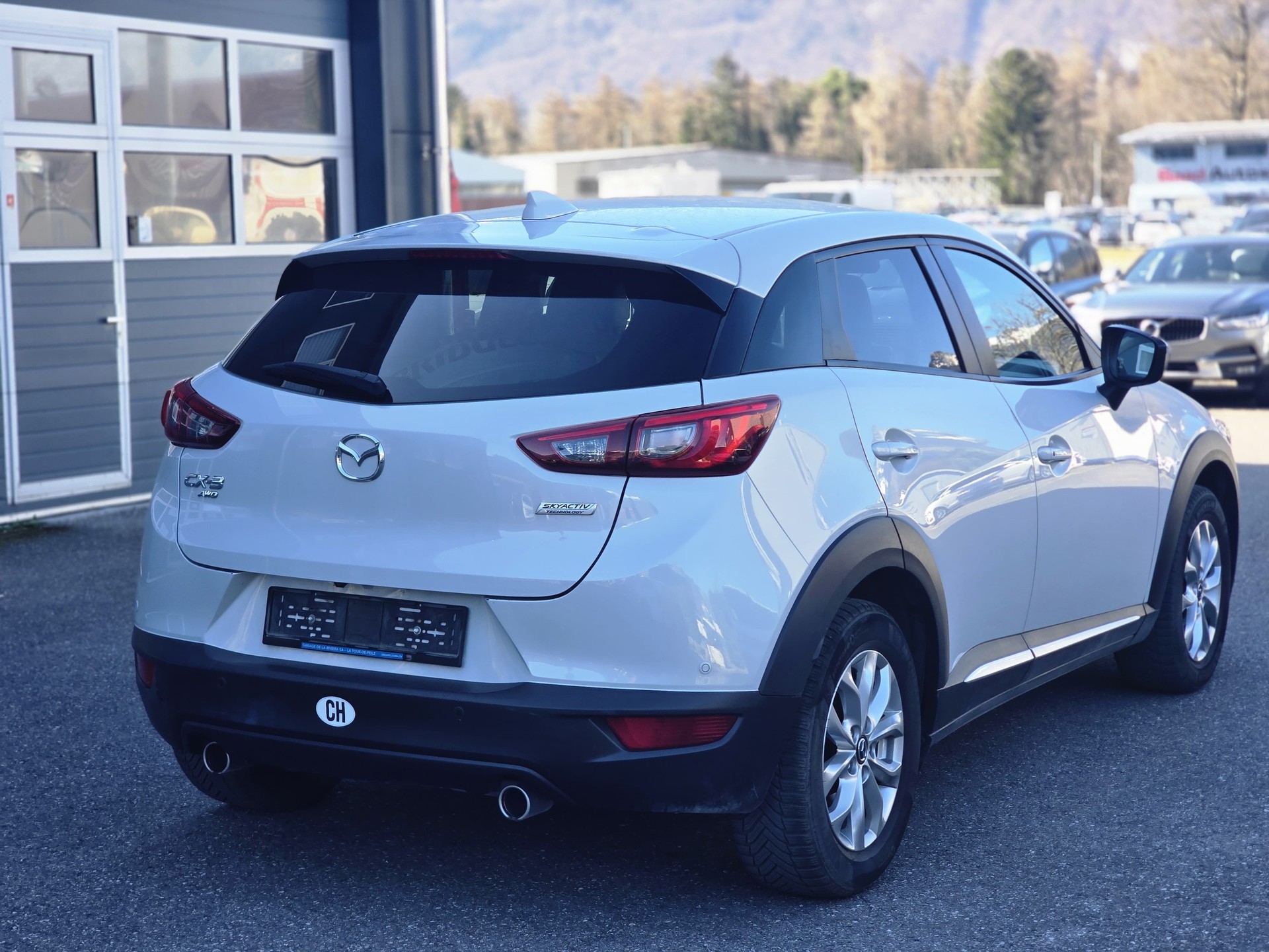 MAZDA CX-3 SKYACTIV-D 105 Revolution AWD Automat-image-4