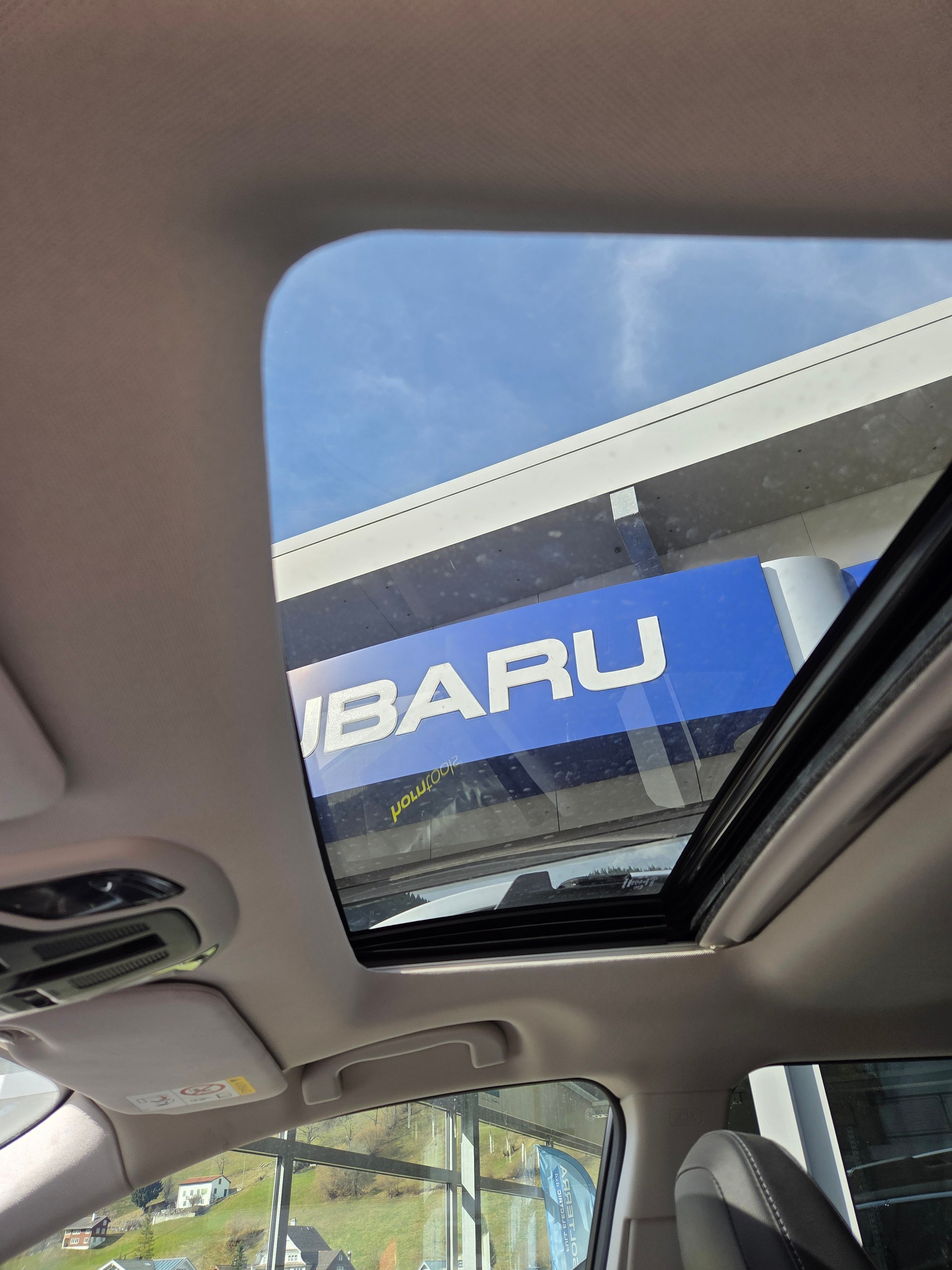 SUBARU Outback 2.5i Luxury AWD Lineartronic-image-5