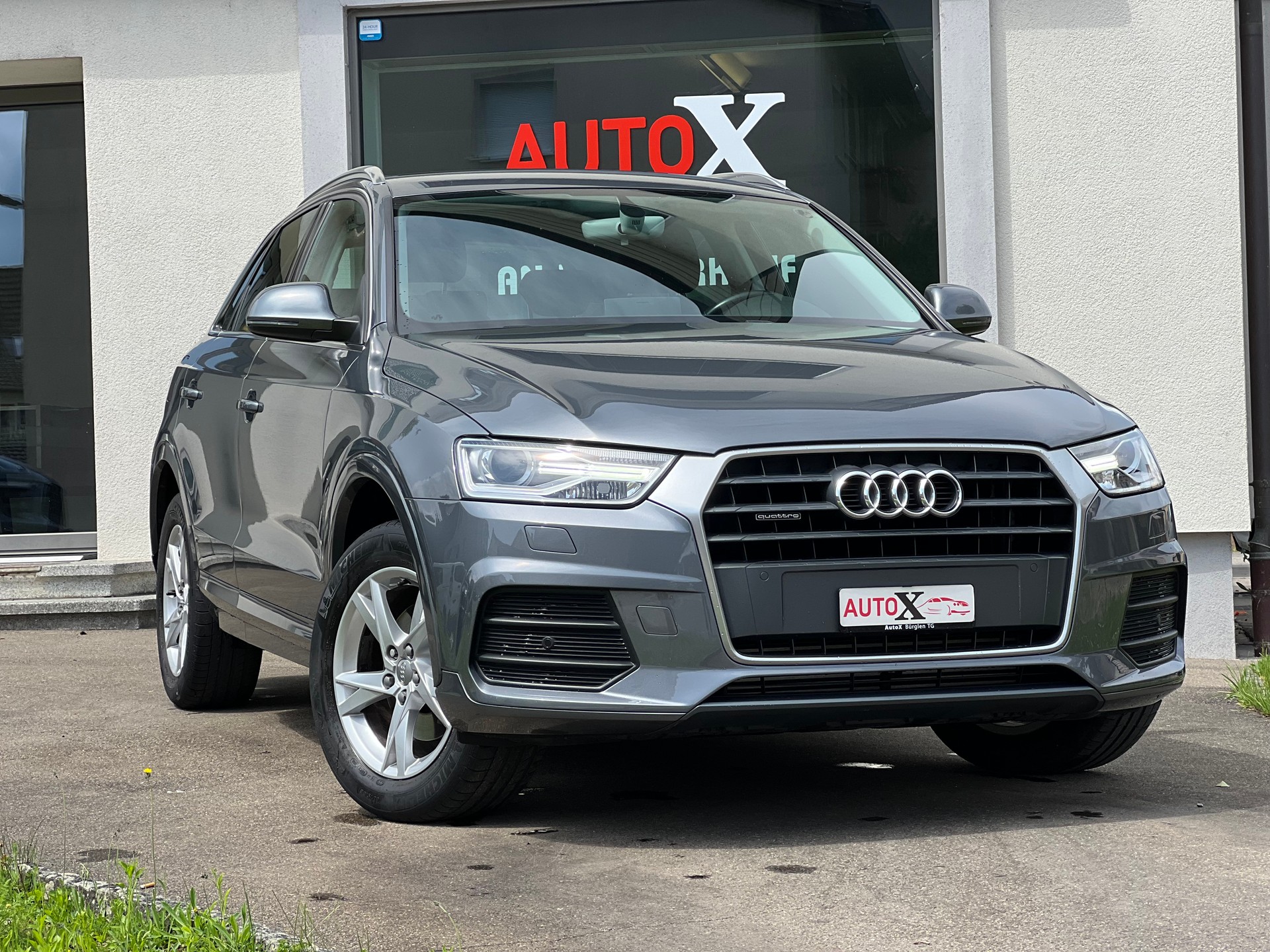 AUDI Q3 2.0 TFSI sport quattro S-tronic-image-0