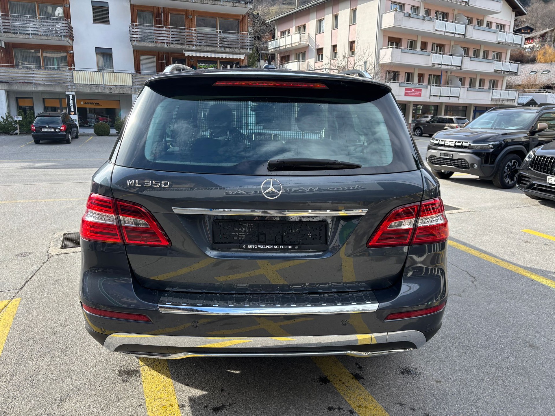 MERCEDES-BENZ ML 350 BlueTEC Exec. 4M-showroom-element-3