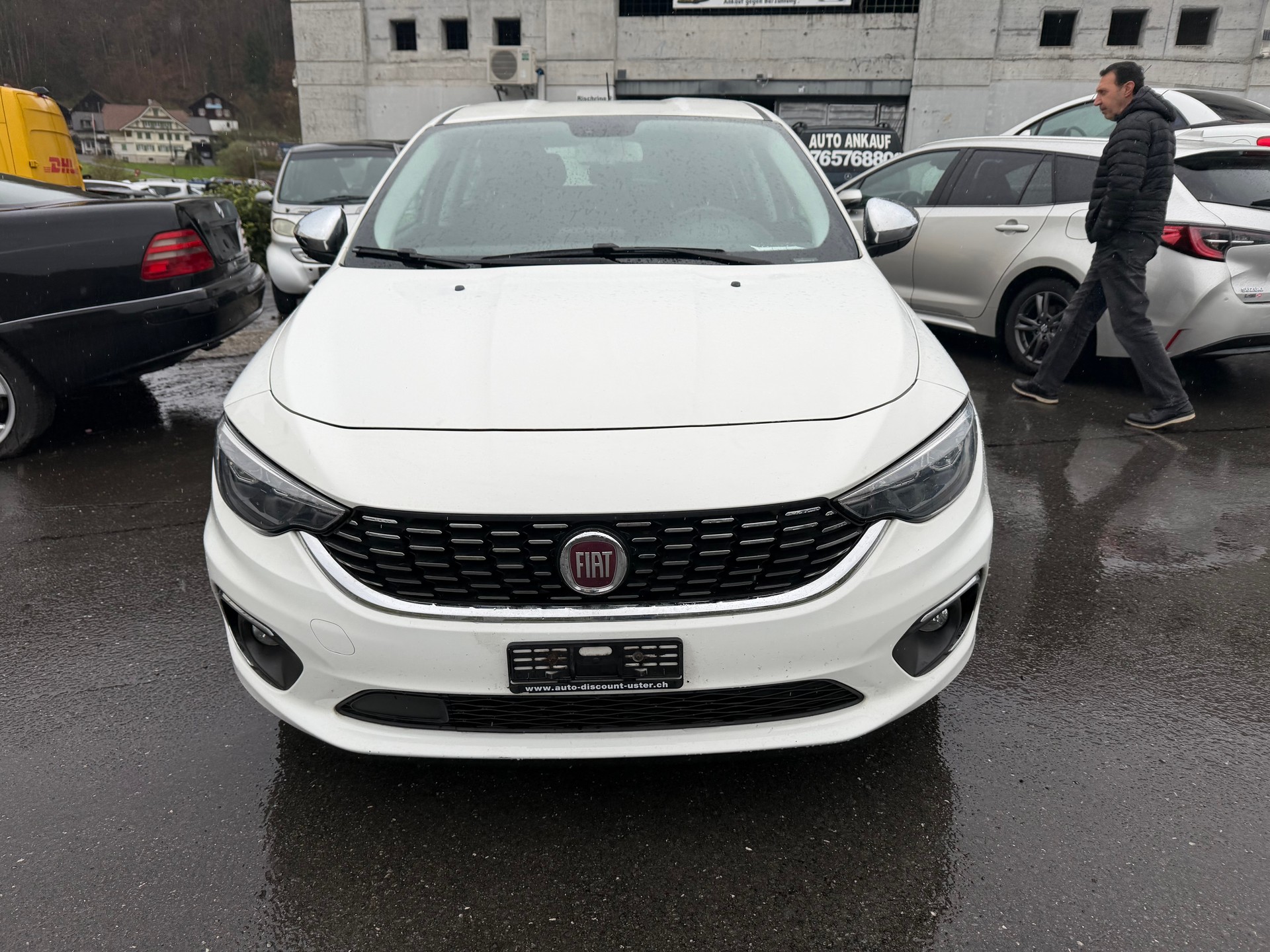 FIAT Tipo 1.4T Pop-image-1