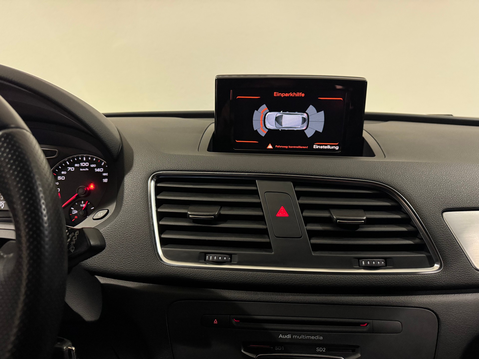 AUDI Q3 2.0 TDI quattro S-tronic | CH |-image-17