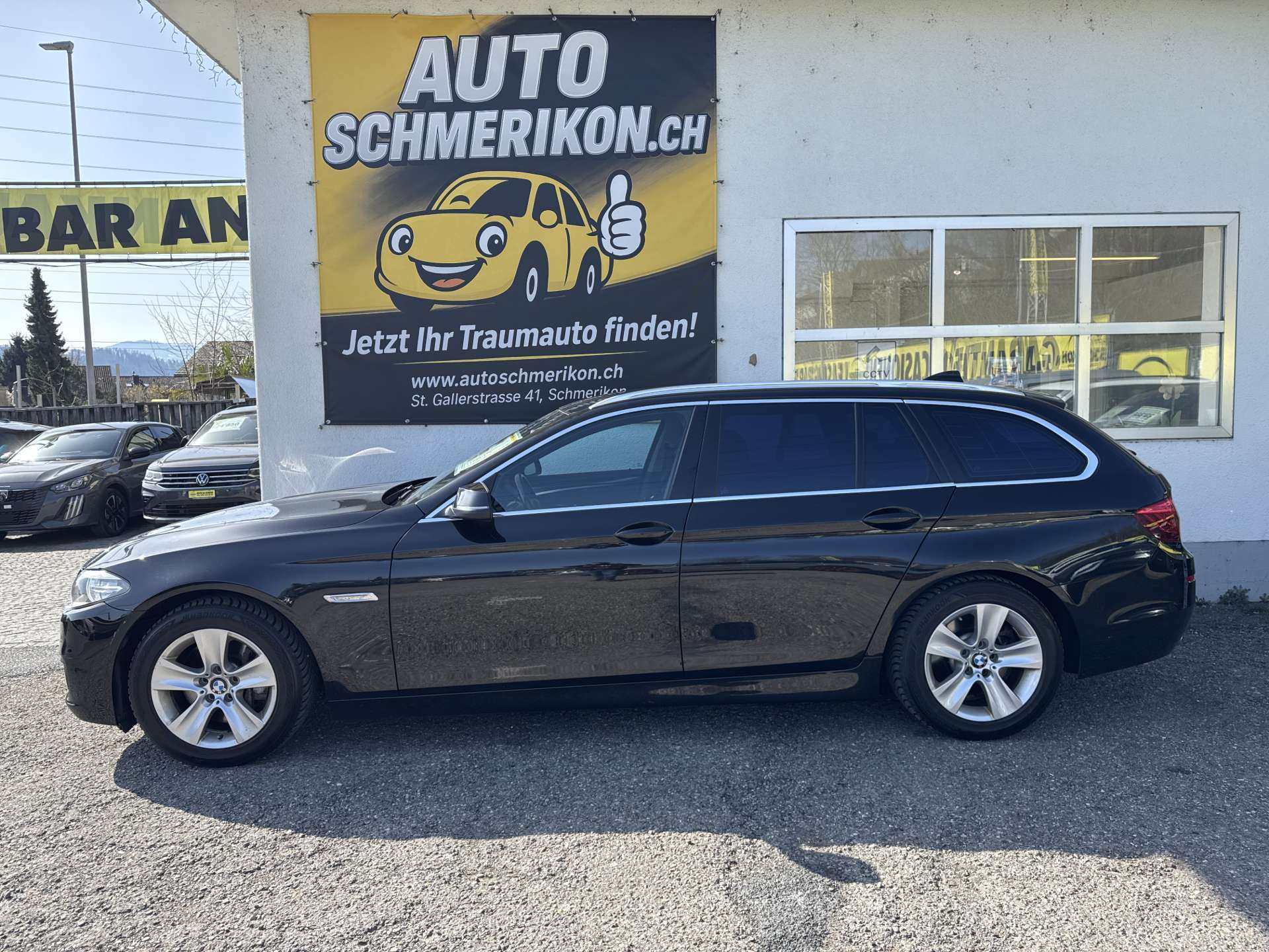 BMW 525d Touring xDrive 218PS Steptronic-Automat EXPORT-image-4