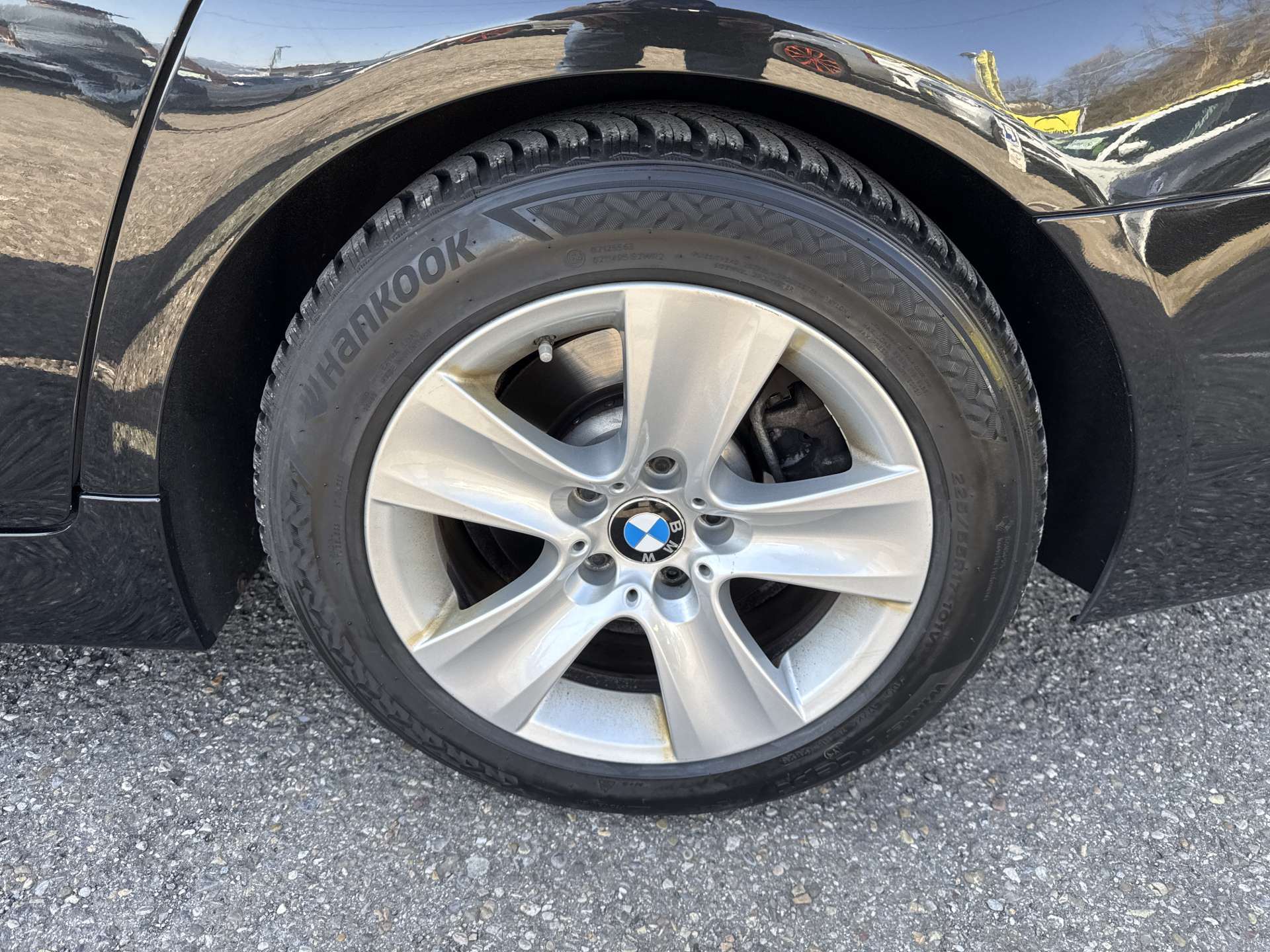 BMW 525d Touring xDrive 218PS Steptronic-Automat EXPORT-image-9