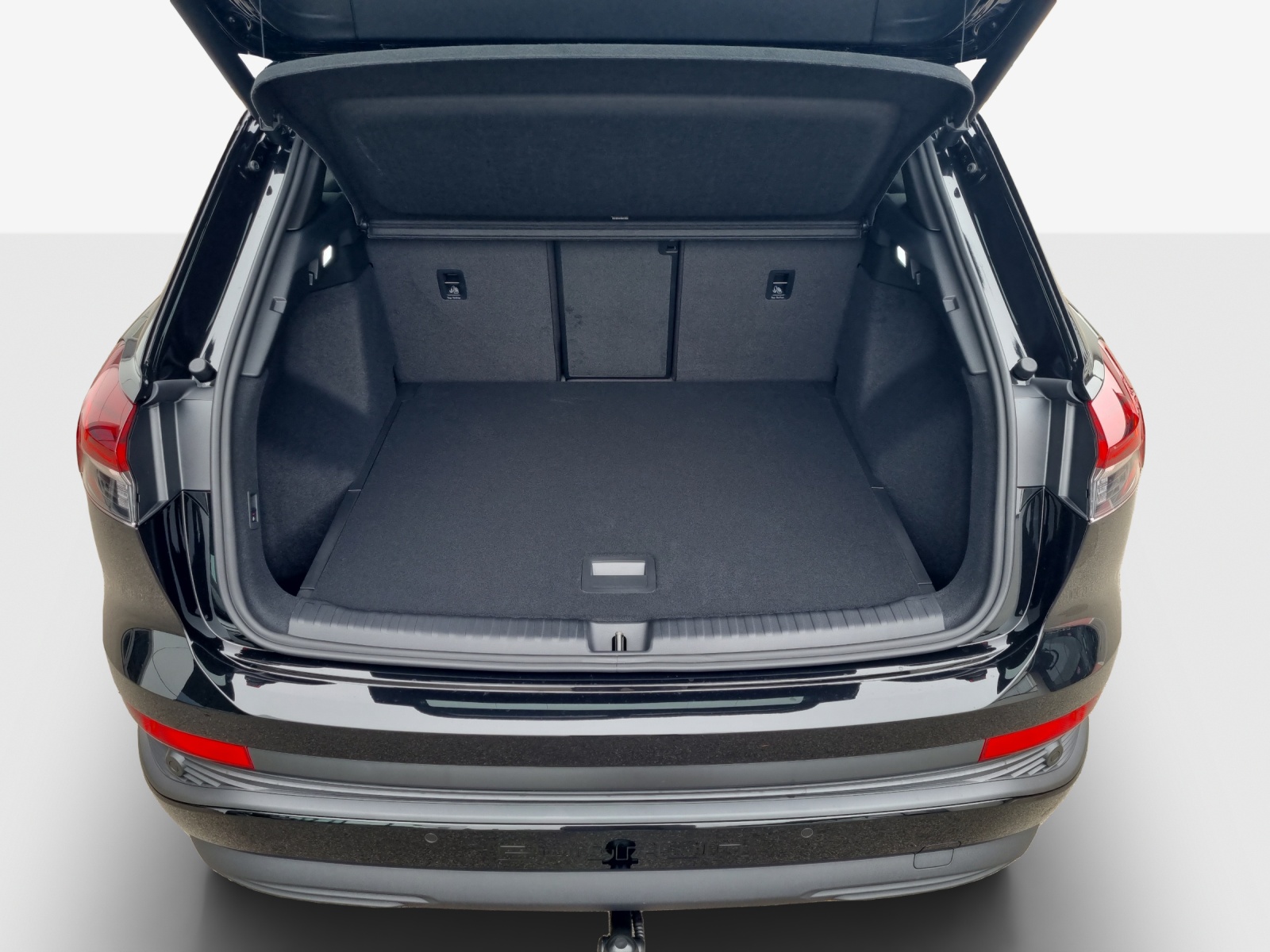 AUDI Q4 e-tron 45 Edition Swiss Ski quattro-image-12