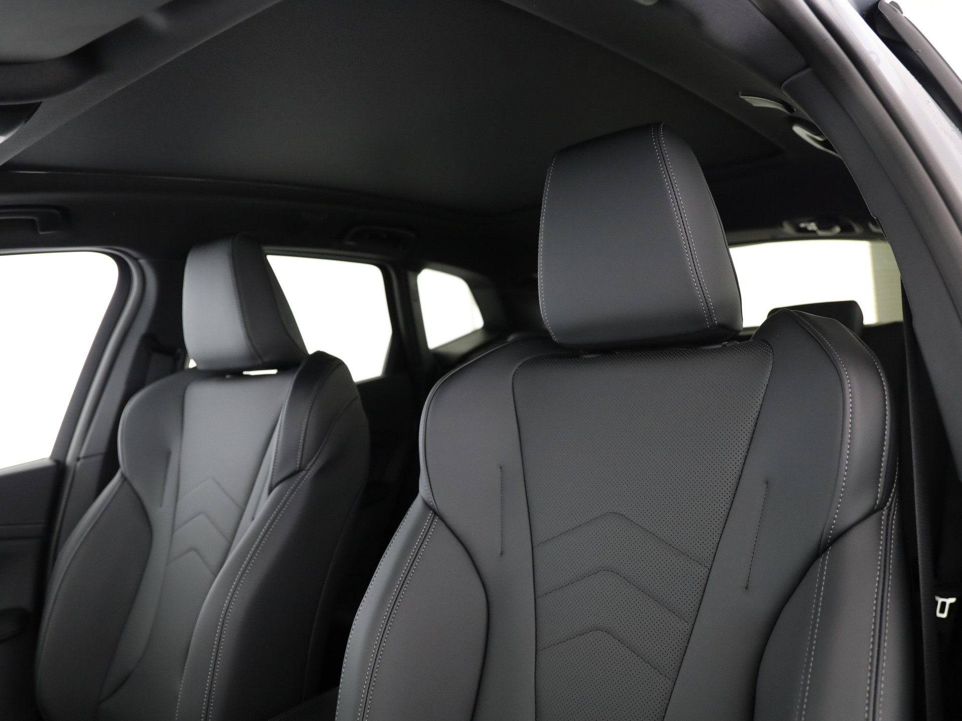 BMW 230e xDrive paddles Active Tourer-image-11