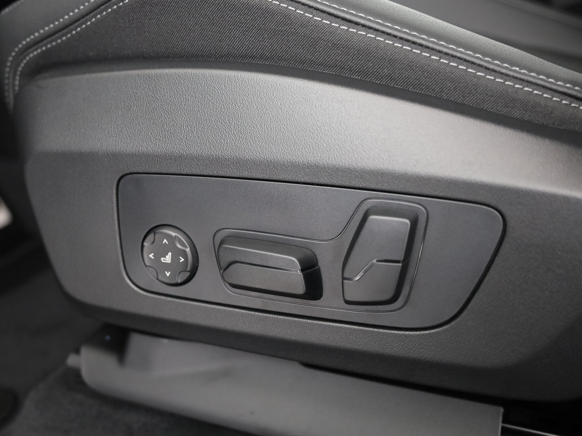 BMW 230e xDrive paddles Active Tourer-image-21