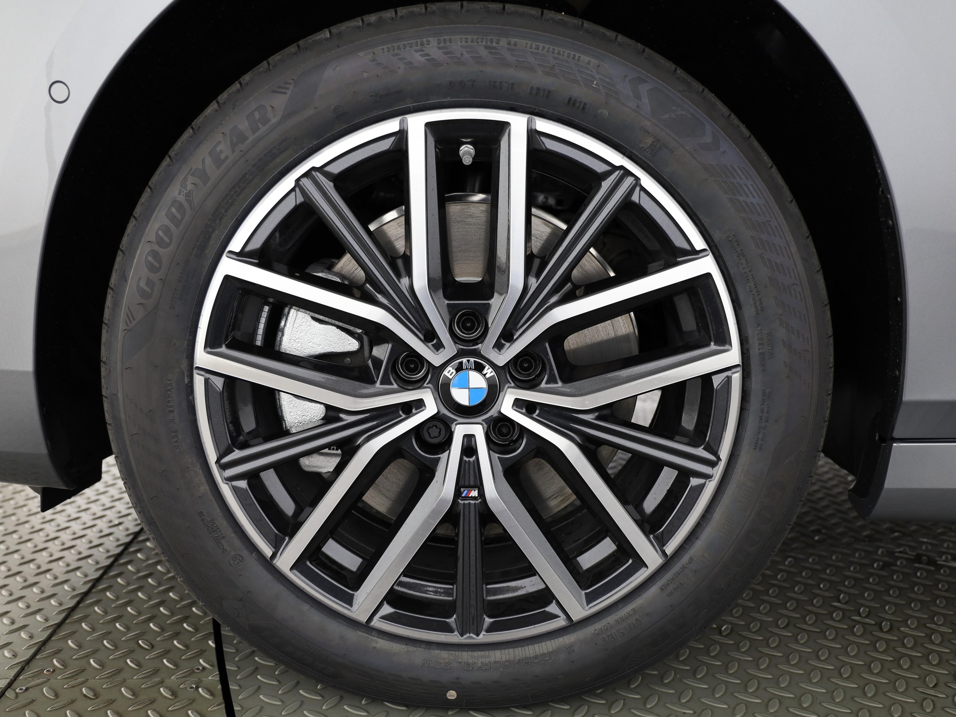 BMW 230e xDrive paddles Active Tourer-image-20