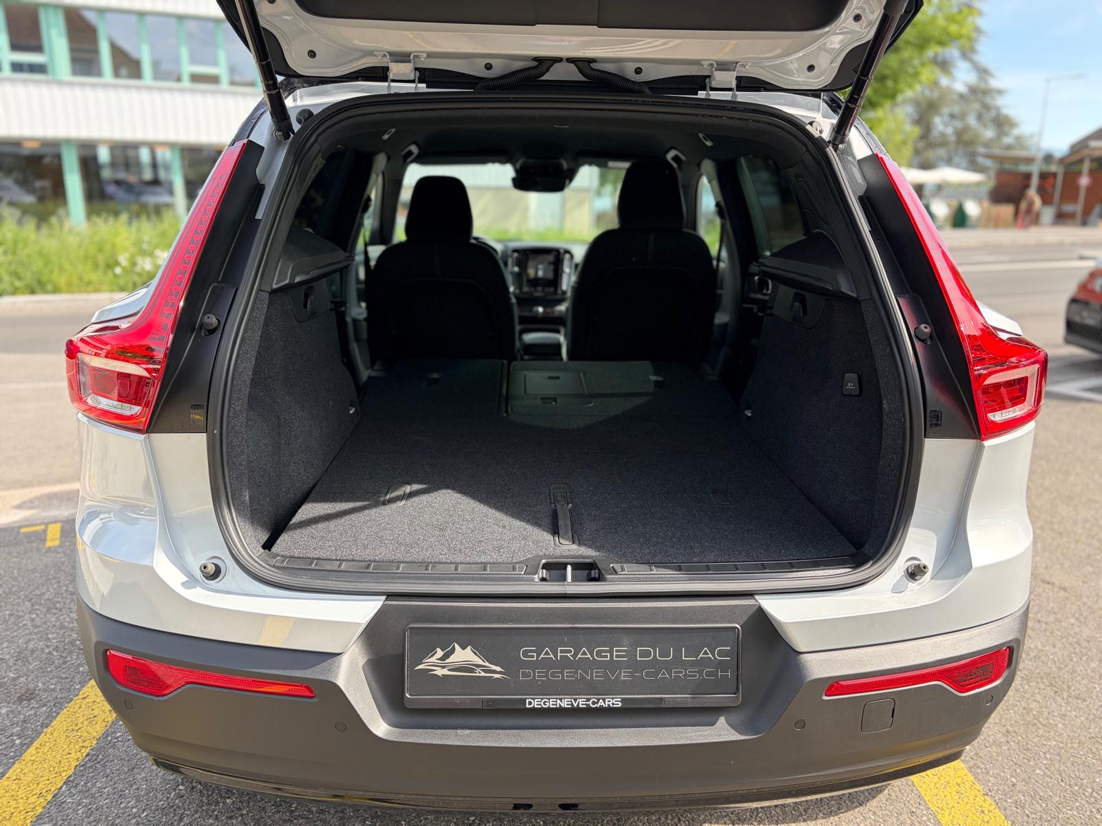 VOLVO XC40 T3 R-Design Geartronic-image-14
