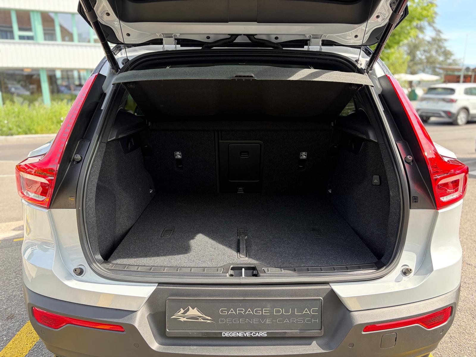 VOLVO XC40 T3 R-Design Geartronic-image-13