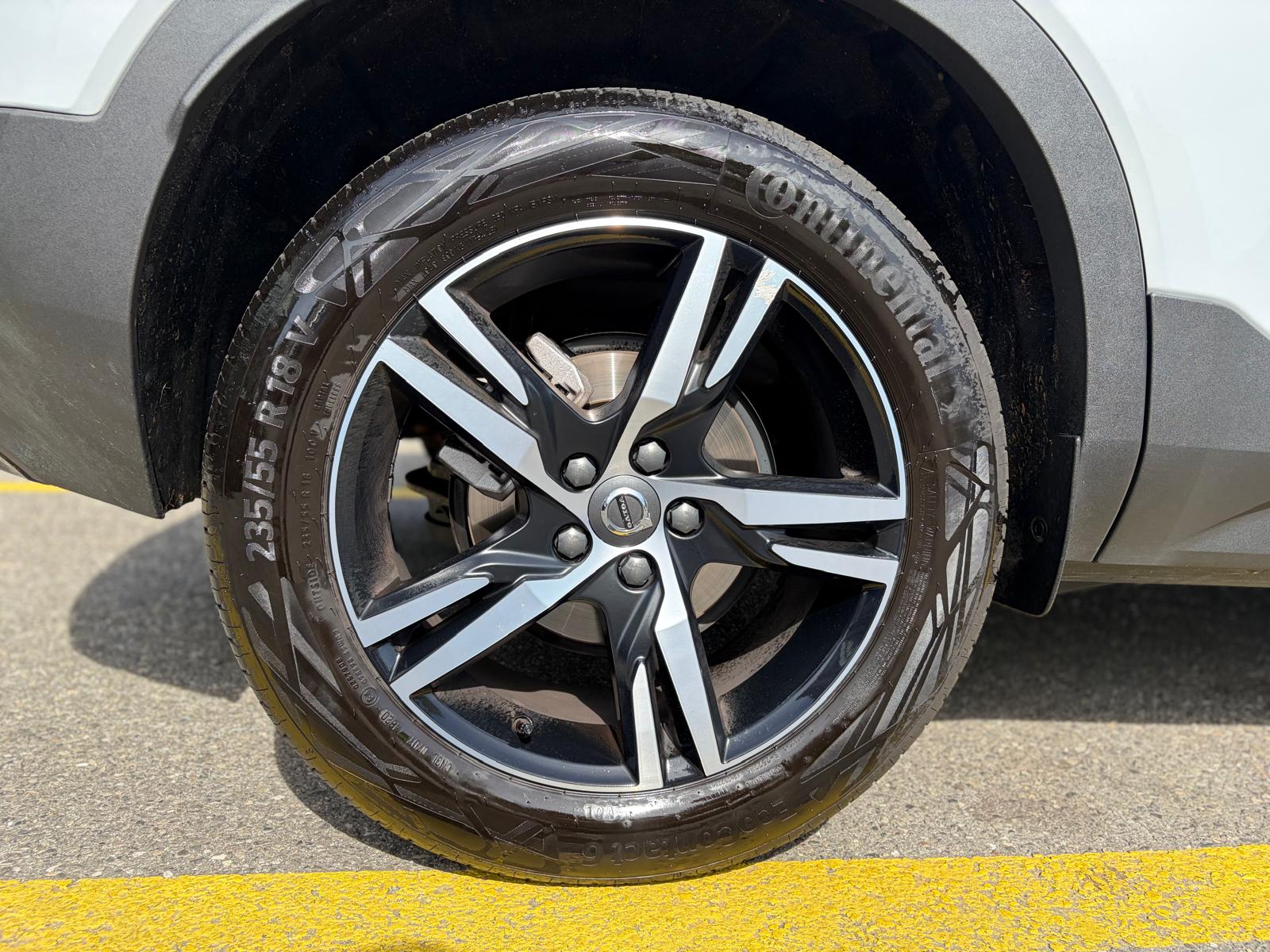 VOLVO XC40 T3 R-Design Geartronic-image-6