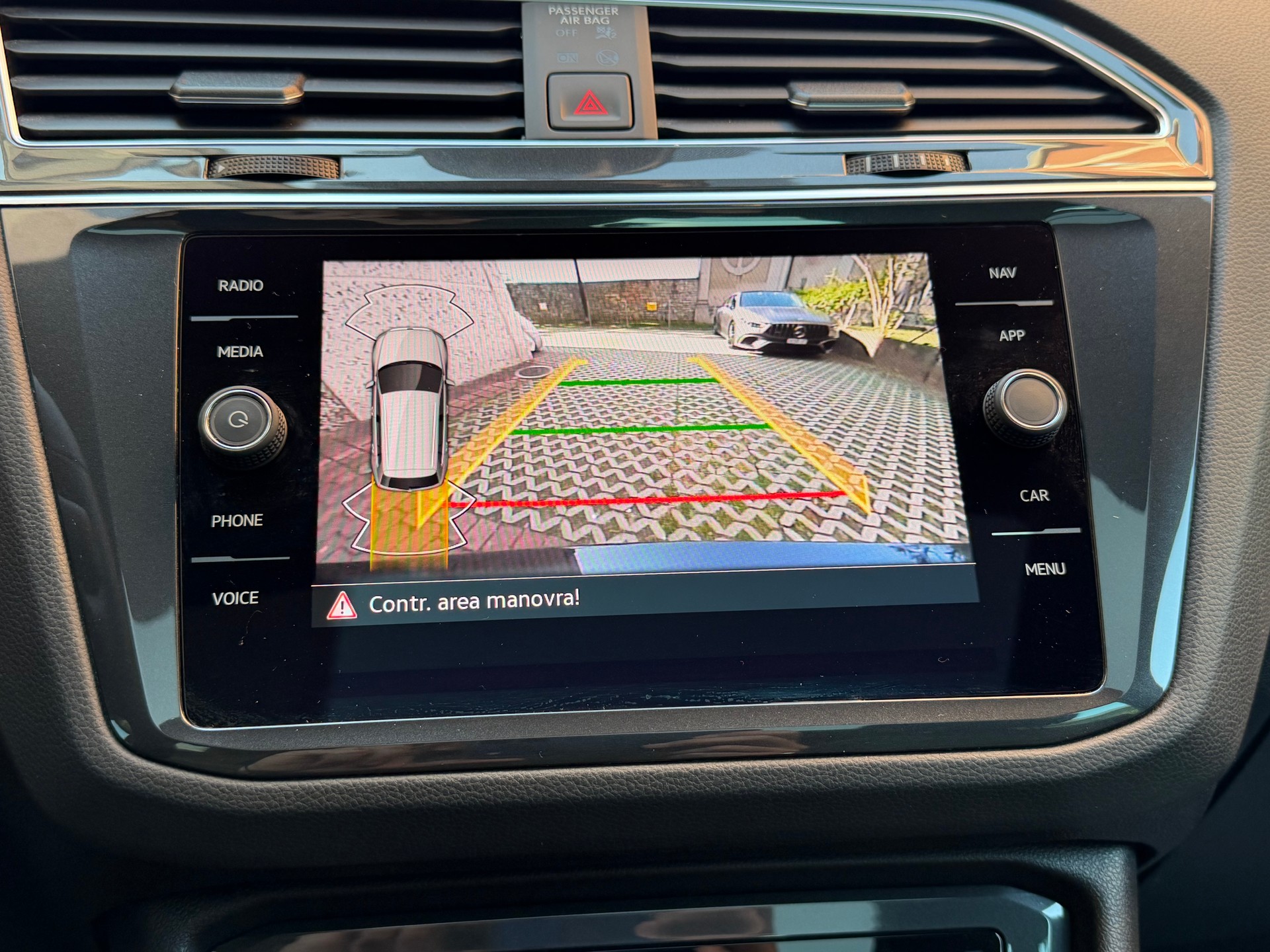 VW Tiguan 2.0TSI R-Line 4Motion DSG-image-10