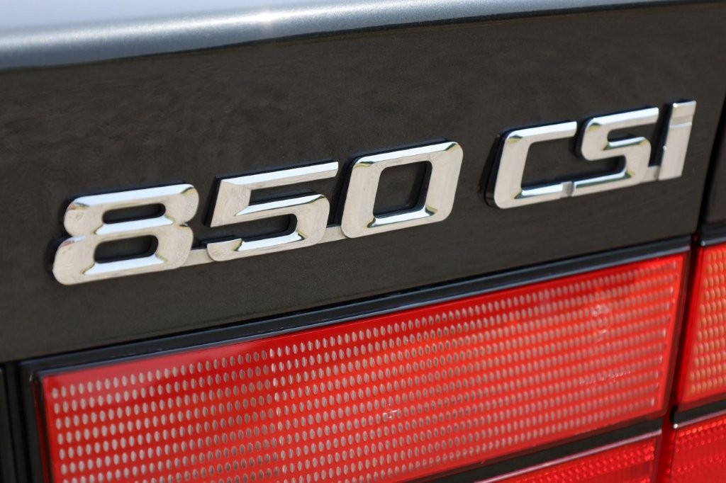 BMW CSi-image-31