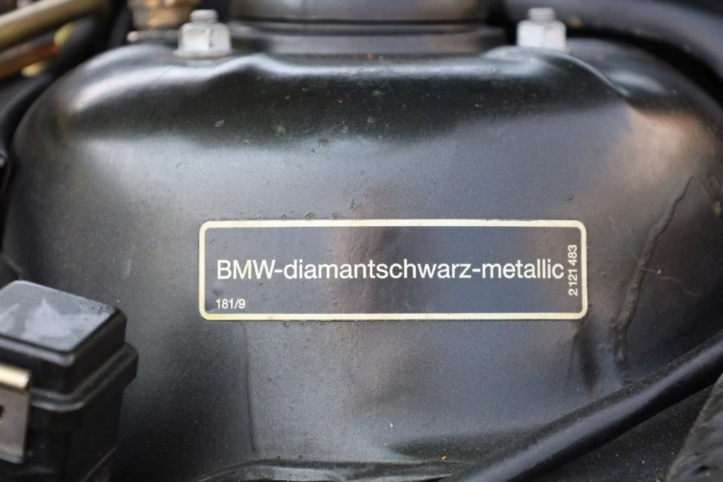 BMW CSi-image-30