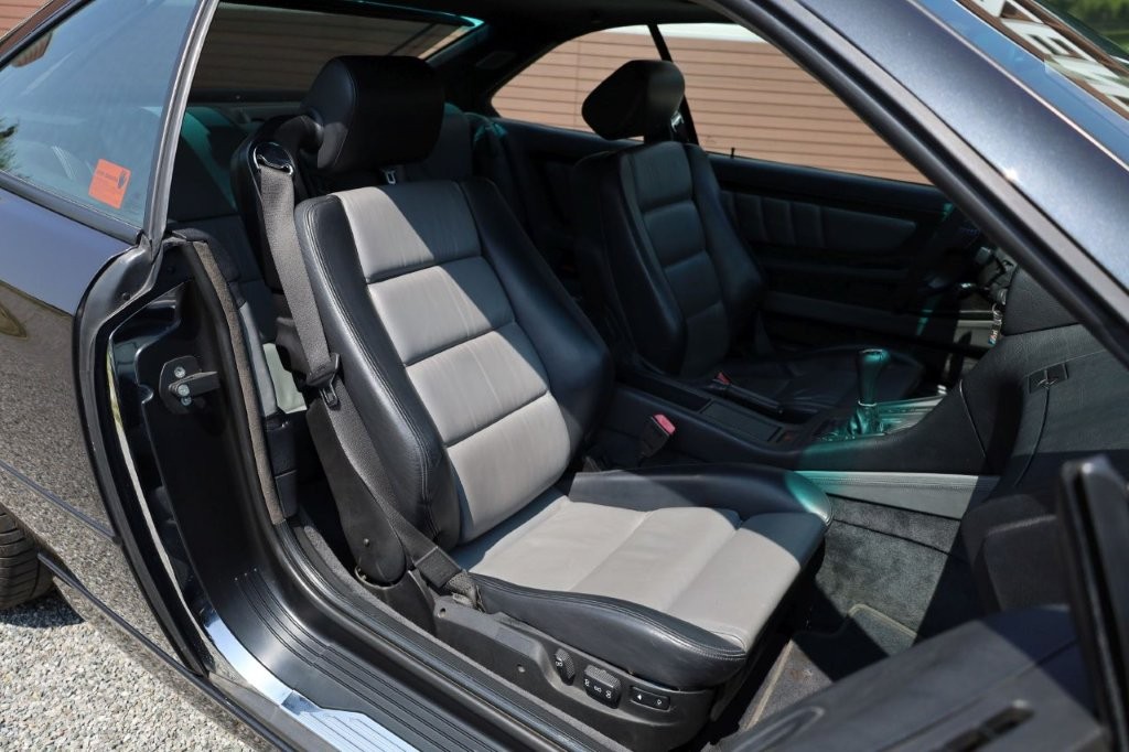 BMW CSi-image-15